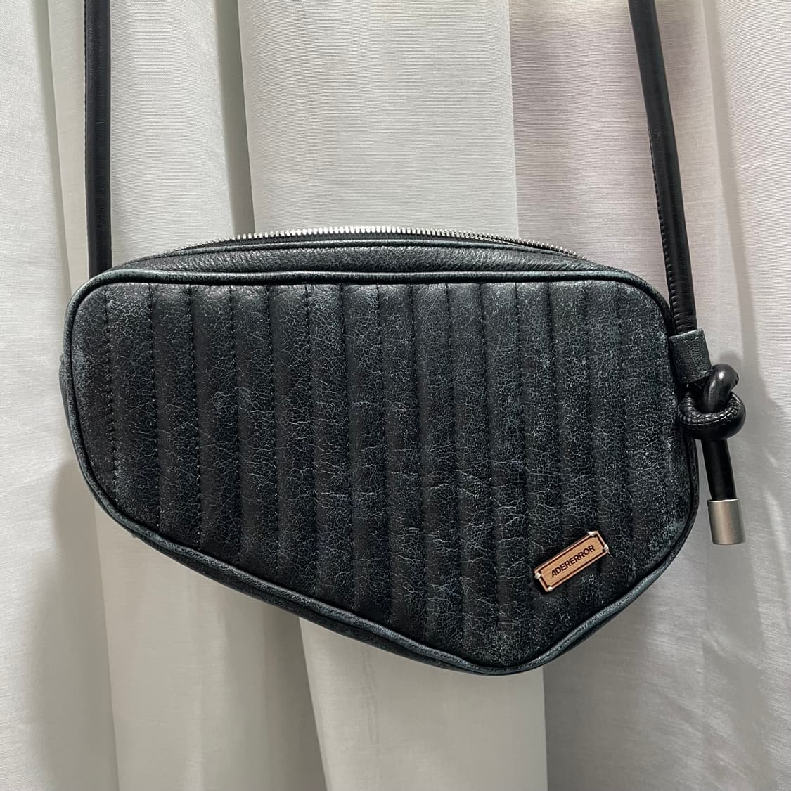 아더에러/ 프라토 라운드 토트백 레더 블랙/ 프리 상품이미지7