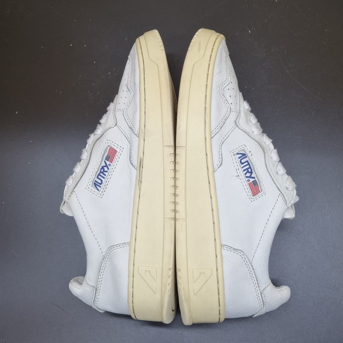 오트리 메달리스트 스니커즈39 245 상품이미지5