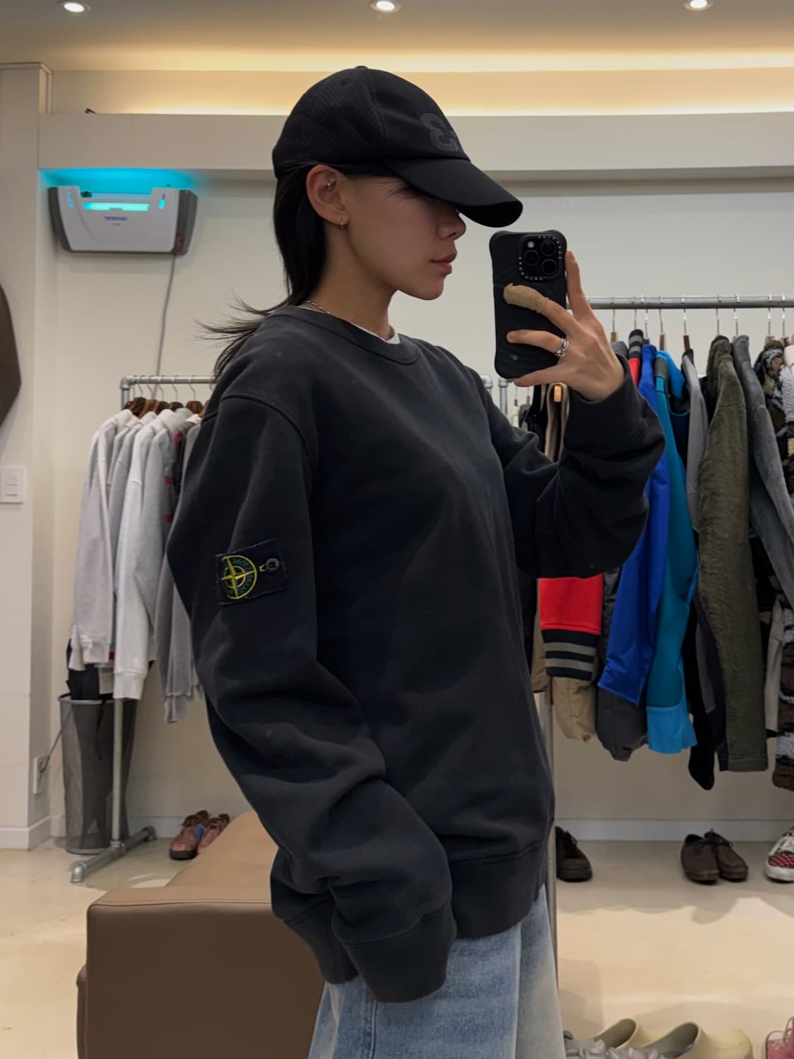 스톤아일랜드 나침반패치 스웻셔츠 상품이미지1