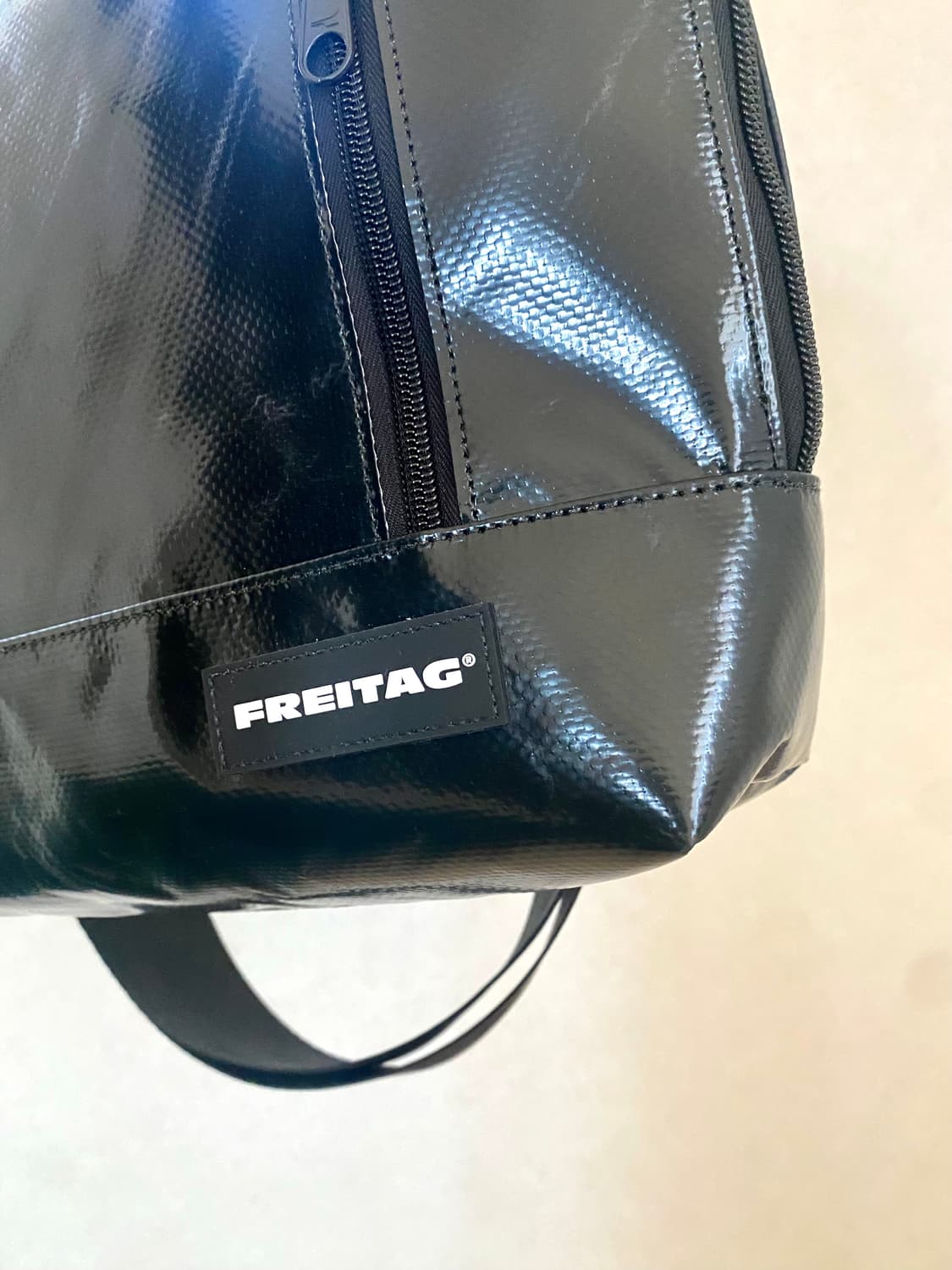 프라이탁 모스 올블랙 새상품 상품이미지4