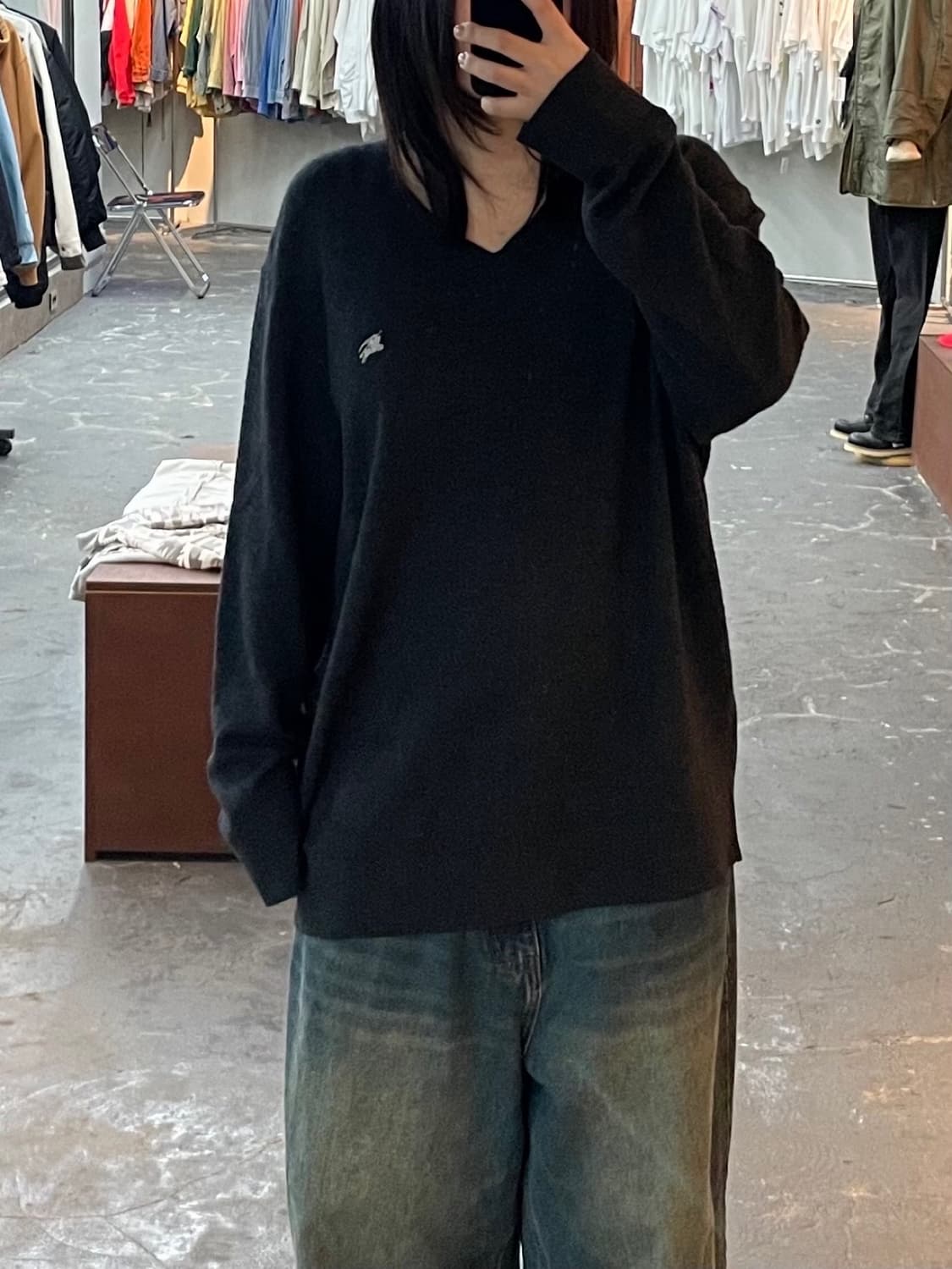 버버리 브이넥 니트 H1452 상품이미지1