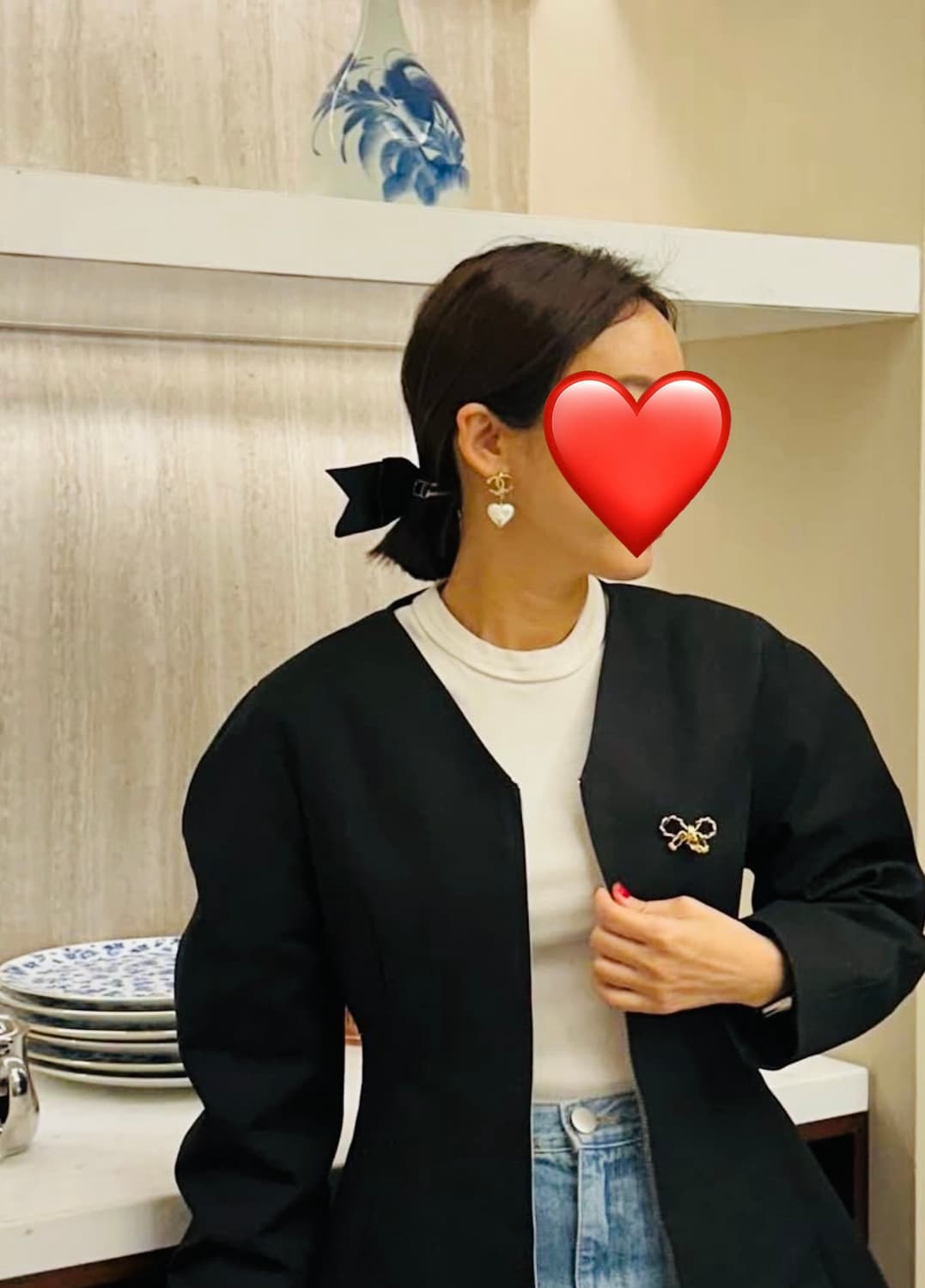 샤넬 로고 레진 진주 하트 귀걸이 상품이미지5