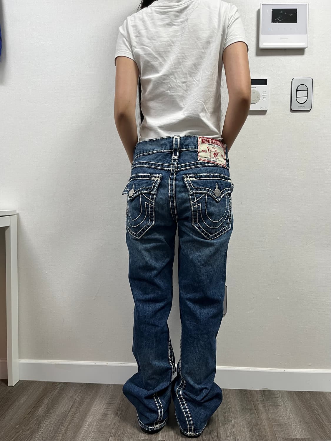 [31] 트루릴리젼 조이슈퍼 티 부츠컷 상품이미지4