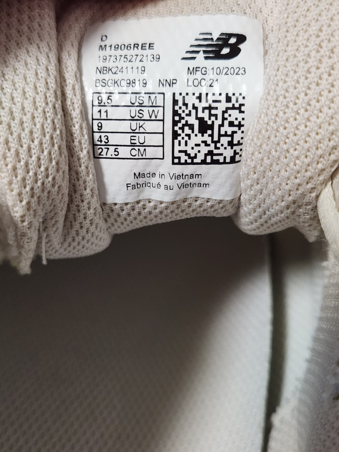 새상품급)뉴발란스 운동화 1906 M1906REE 사이즈275

몇번 안 상품이미지10