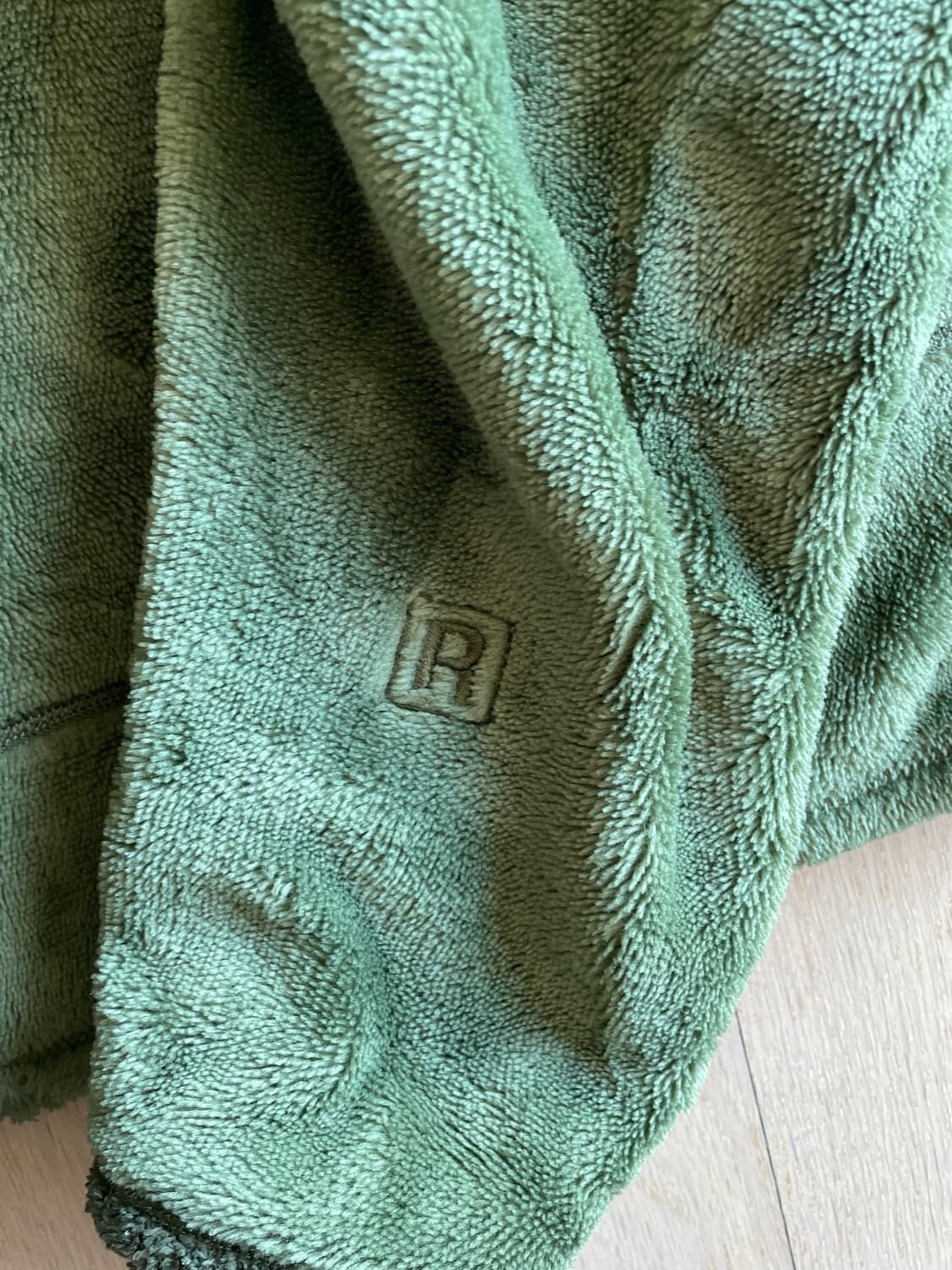 파타고니아 r4 플리스 올리브 xxl 상품이미지4