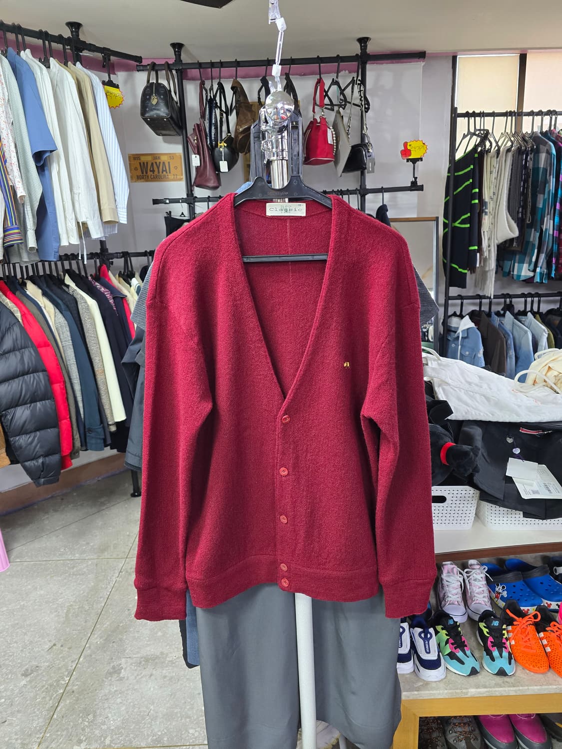 PAT 클래식 레드 브이넥 가디건 (1247) 상품이미지1