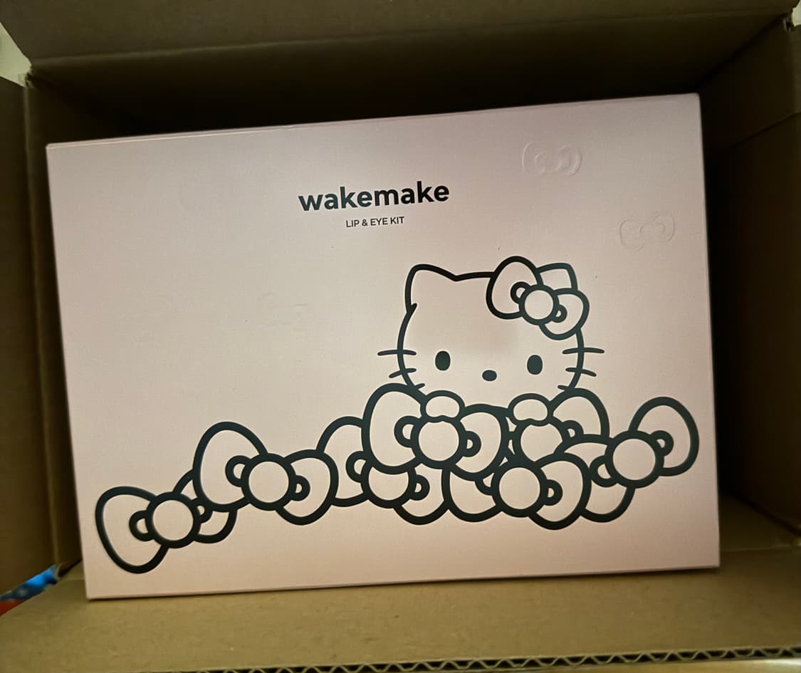 핑크색한정판) 웨이크메이크 헬로키티 핑크쉘 상품이미지2