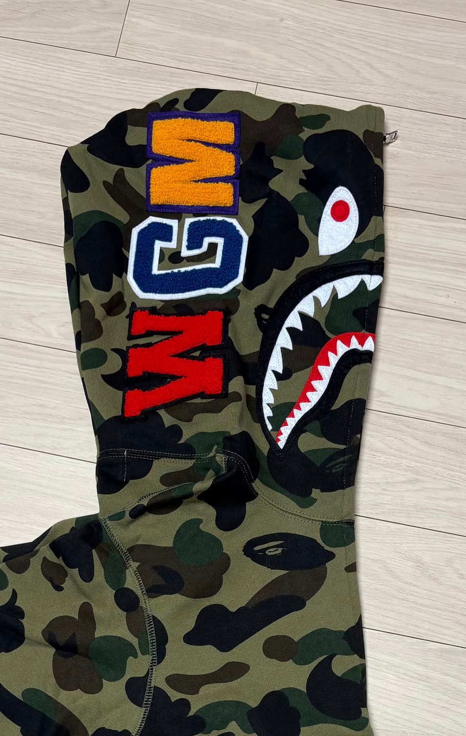 [M] 베이프 카모 샤크 후드집업 녹계 그린 상품이미지3