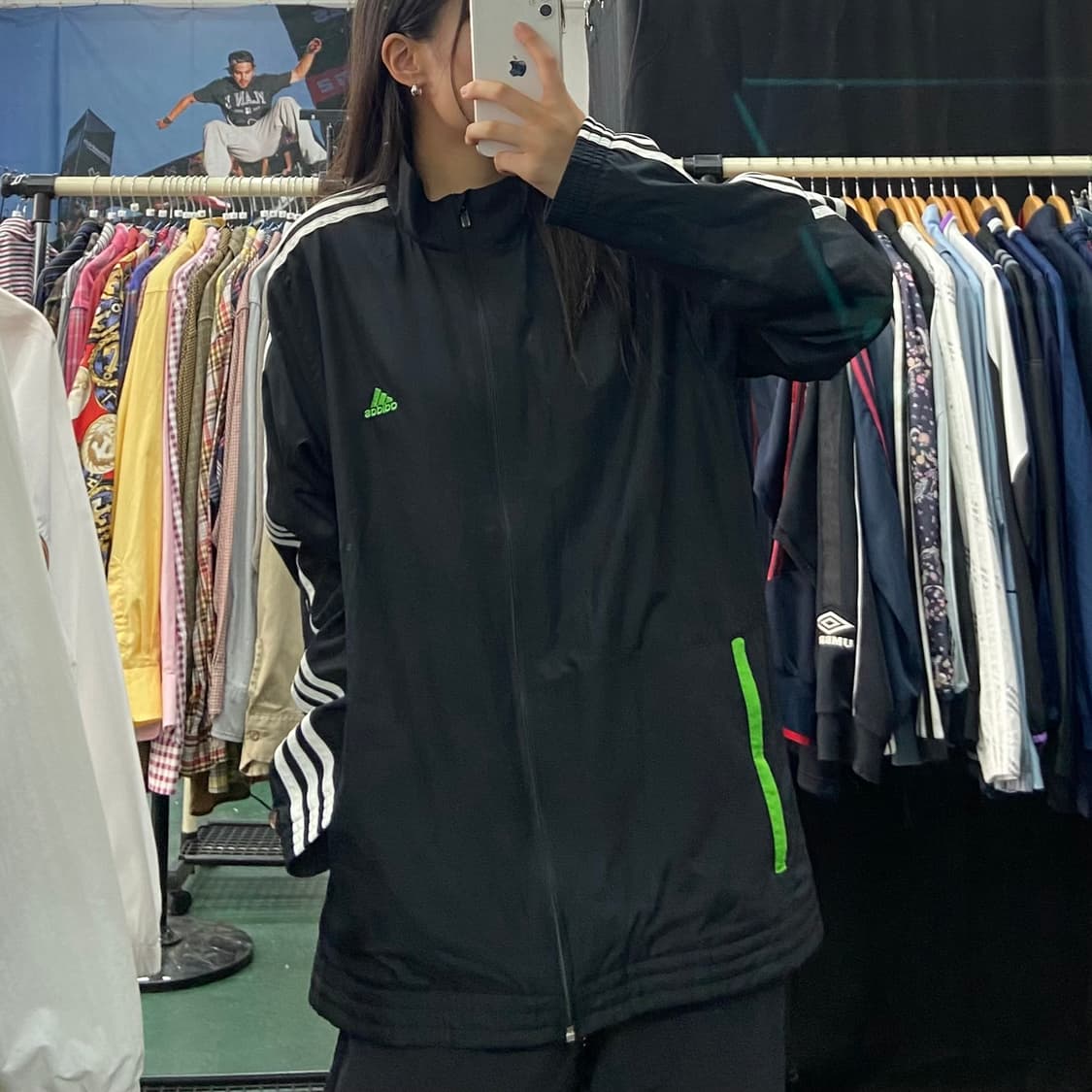 아디다스 블랙 백로고 프린팅 트랙 바람막이 L 상품이미지6