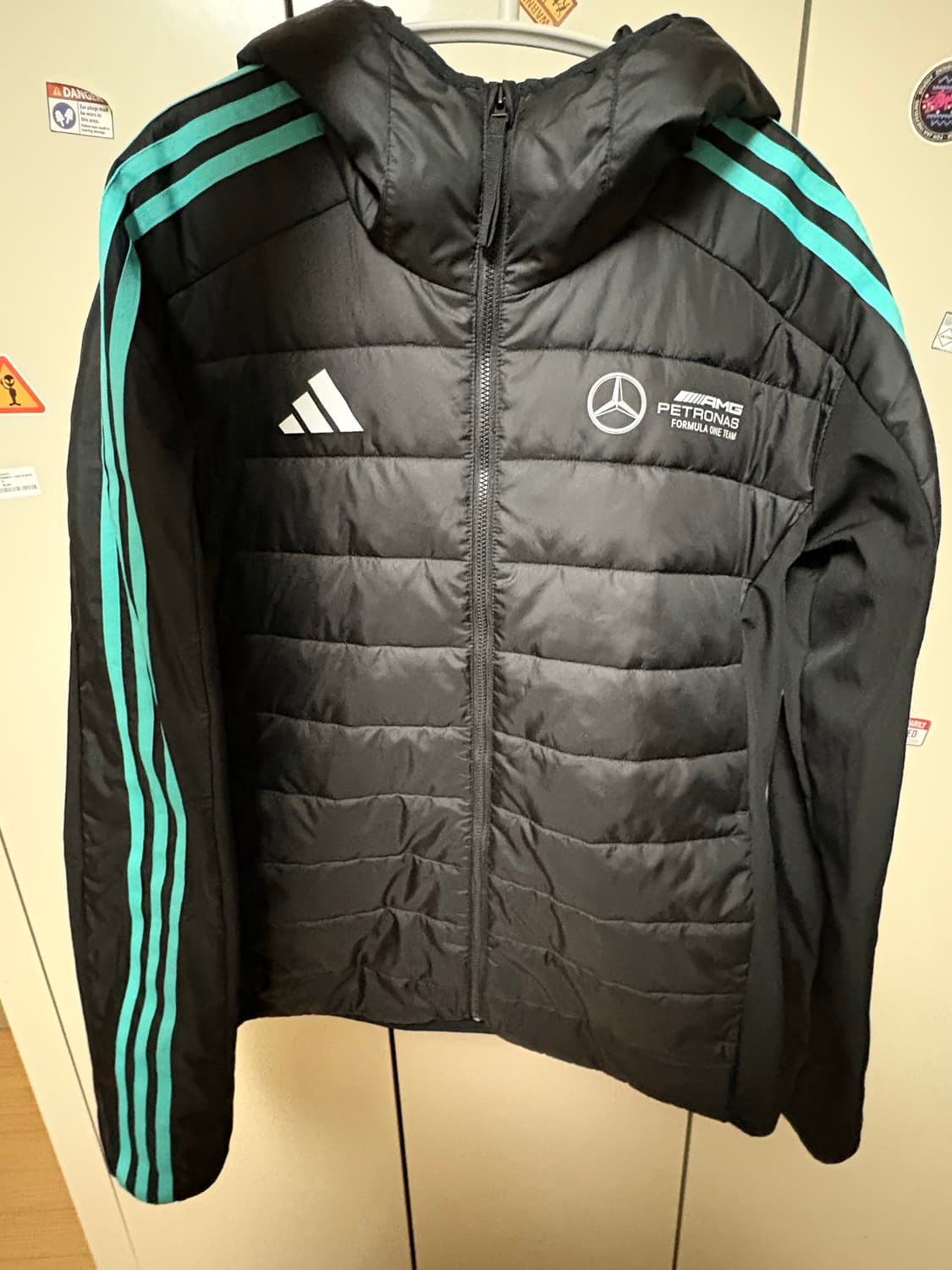 메르세데스 F1 아디다스 경량패딩 상품이미지2
