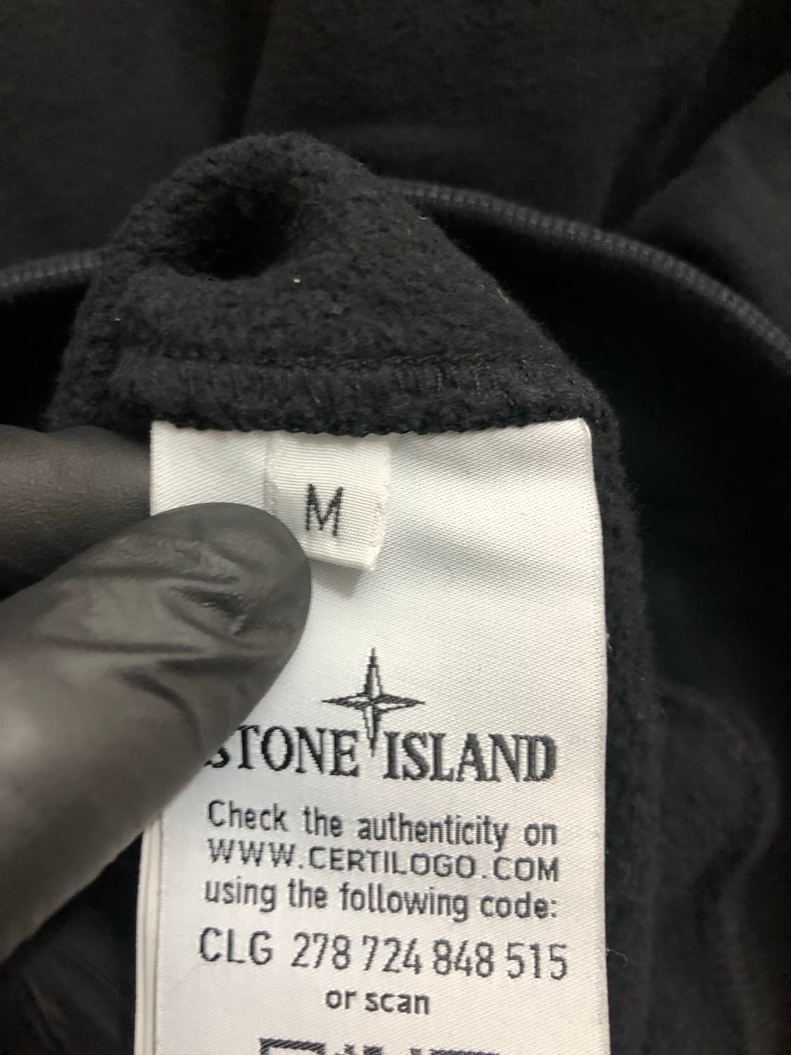 [M] 스톤아일랜드 와펜 패치 기모 맨투맨 블랙 상품이미지6