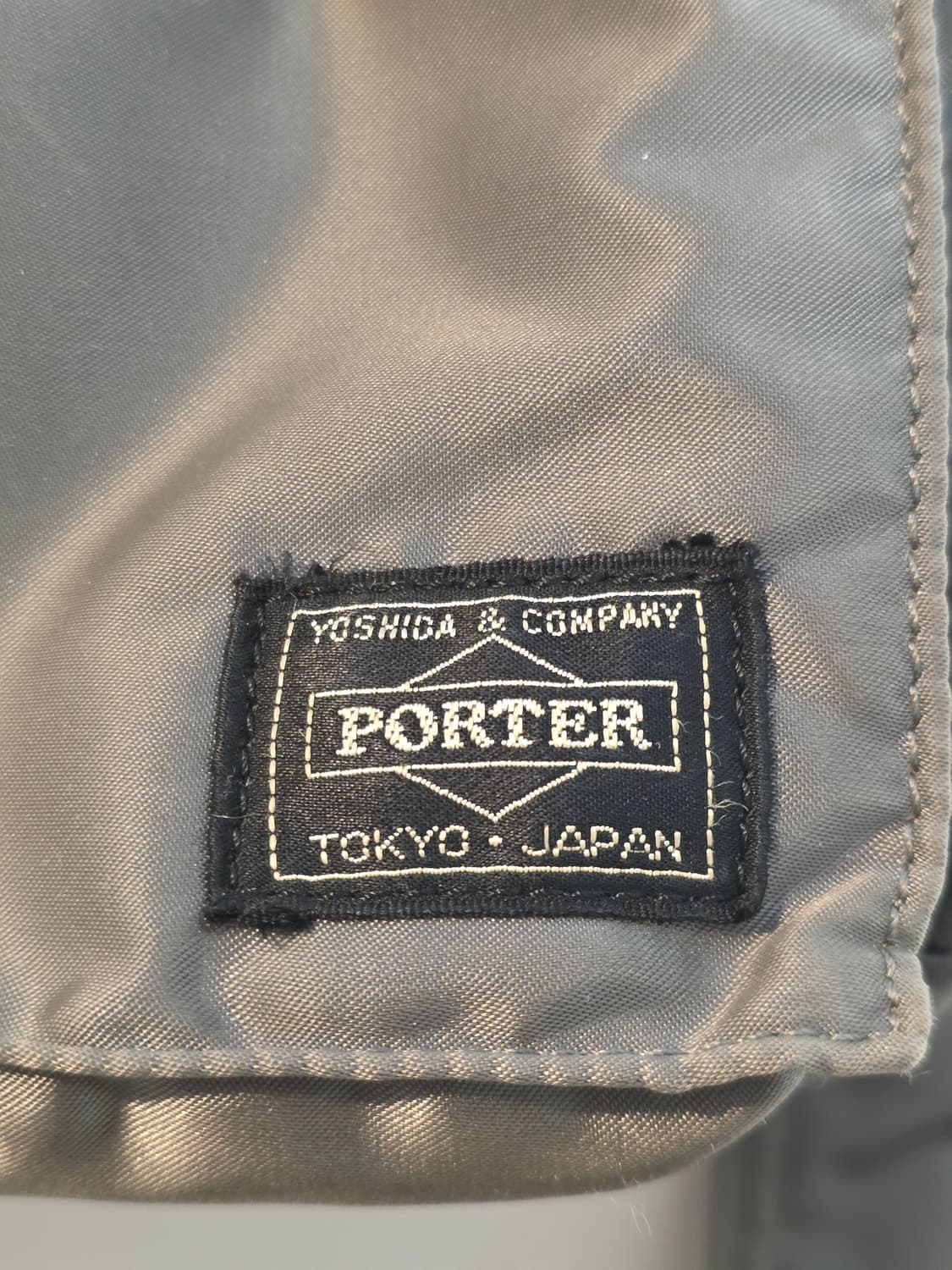 요시다포터 탱커 숄더백 S 실버그레이 민트급 상품이미지4