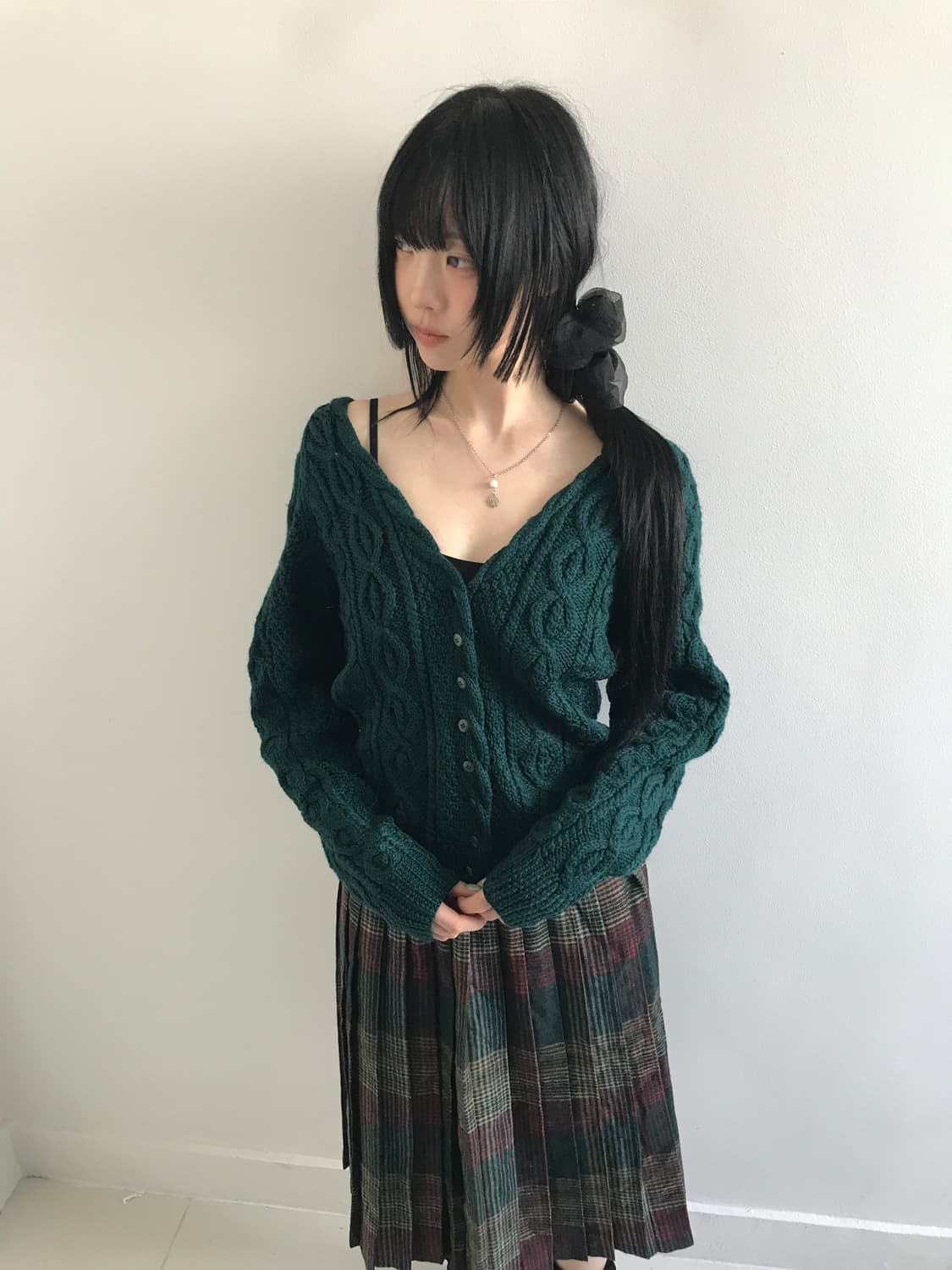 Twist button v cardigan(green) 상품이미지2