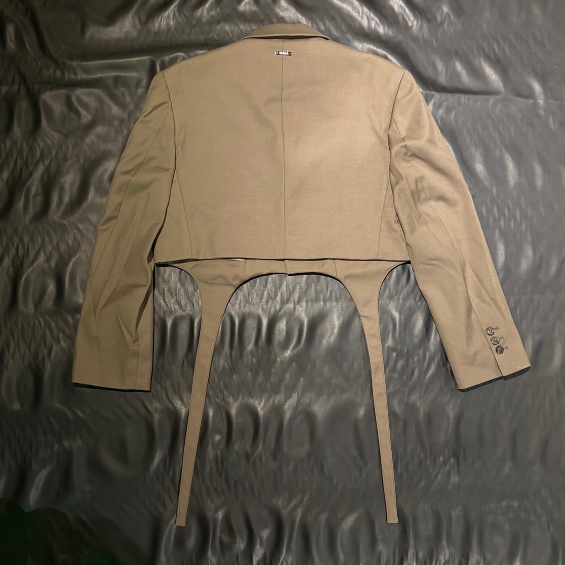 본봄 가터 디테일 크롭 자켓 상품이미지2