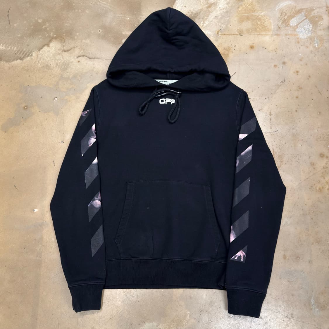 오프 화이트 카라바도 블랙 후드티 상품이미지2