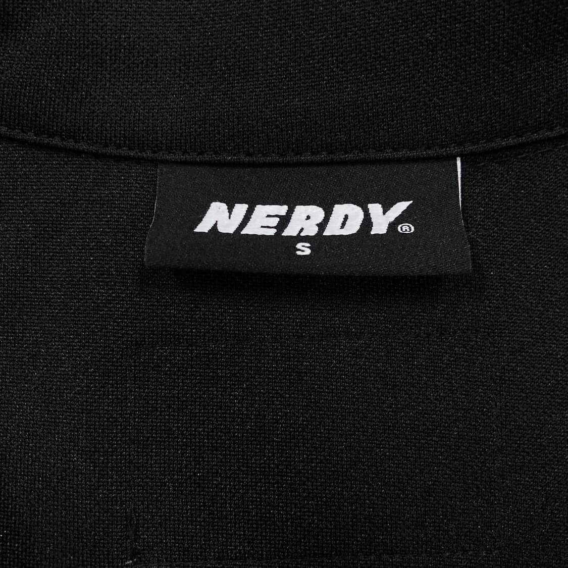 널디 블랙 컬러 스몰 로고 사이드 라인 트랙탑 져지 상품이미지3
