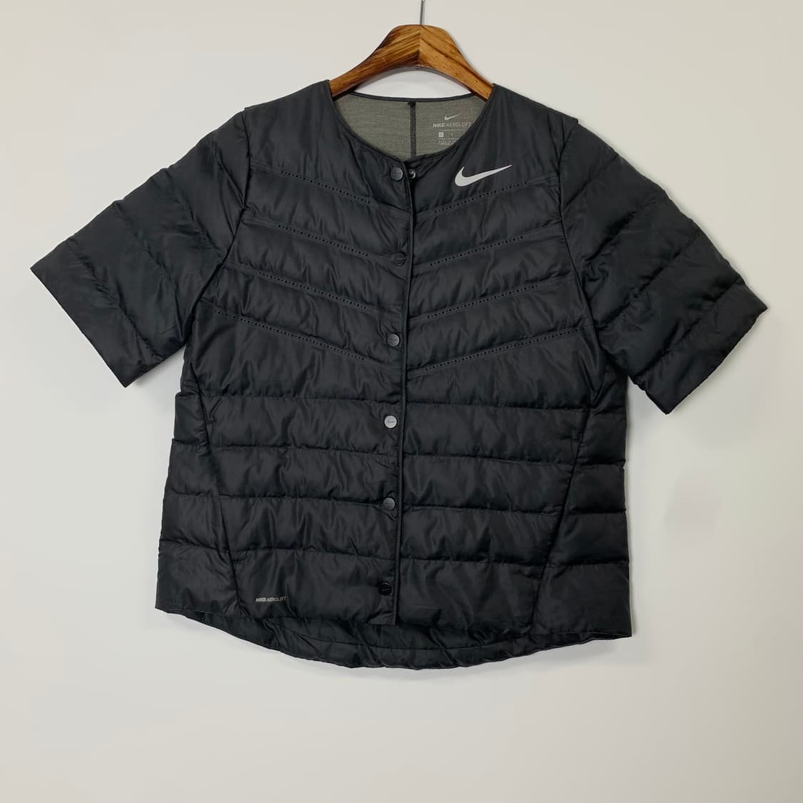 나이키 에어로로프트 블랙 하프 경량 패딩 상품이미지2