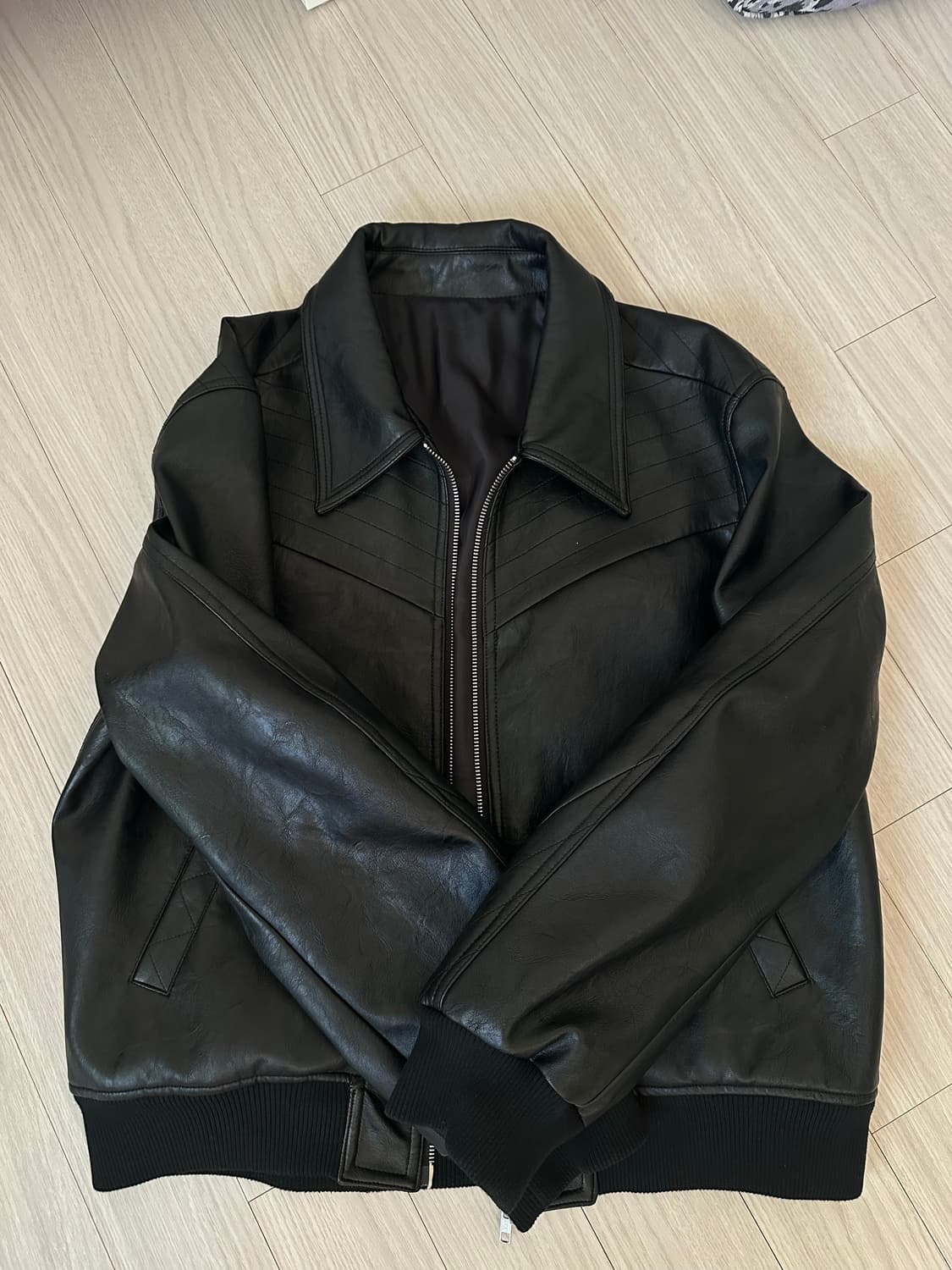 엘무드 캣츠 마크 레더 재킷 블랙 상품이미지4