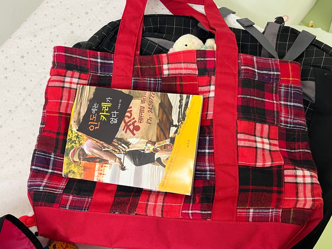 이스트보이 레드 패치워크 체크 토트백 🍝 상품이미지5