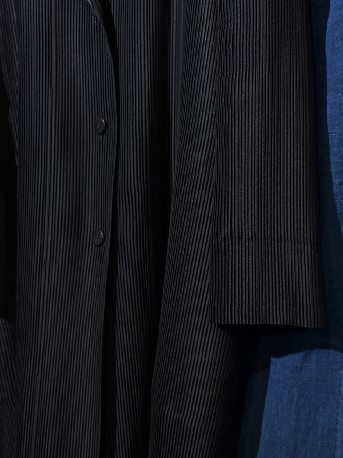 55 ) ISSEY MIYAKE Triacetate Pleats Coat 상품이미지7