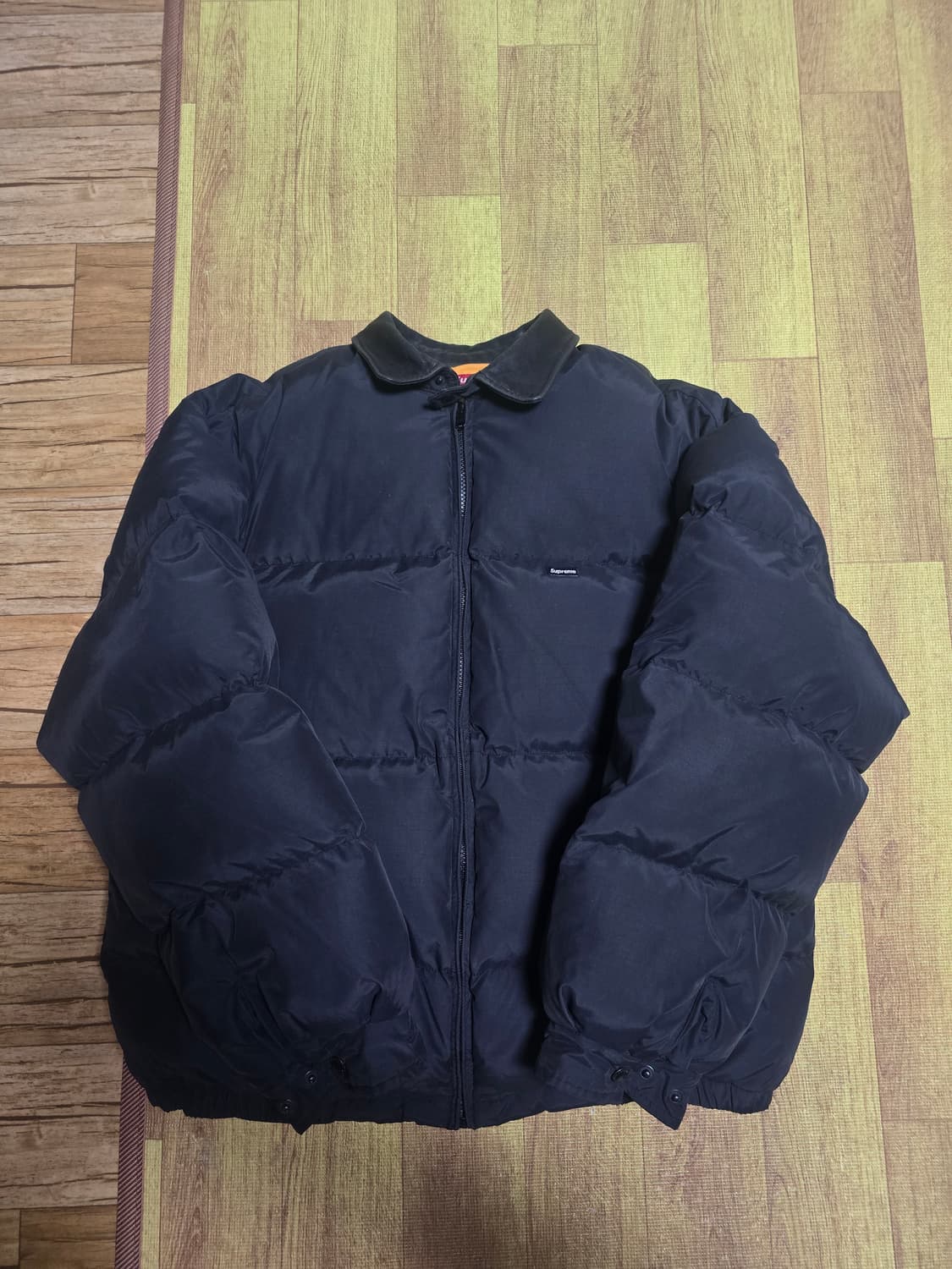 슈프림 레더 카라 패딩 상품이미지1