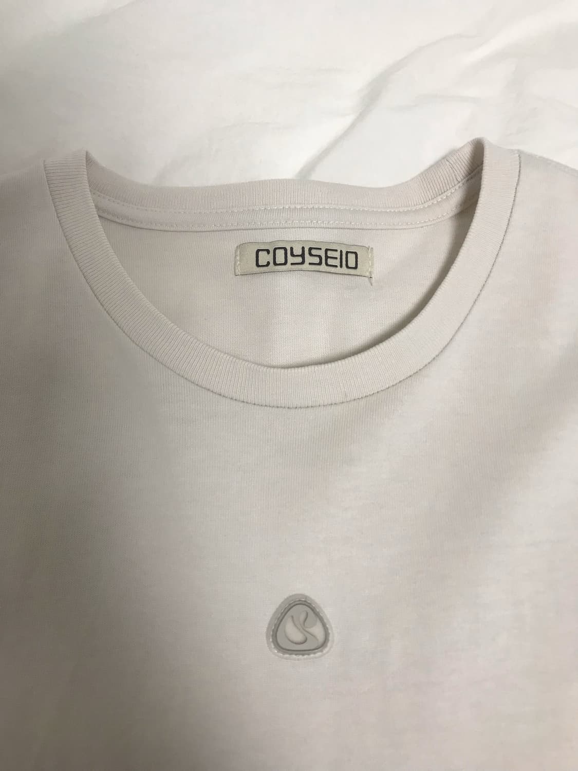 코이세이오 SYMBOL LOGO REGULAR T-SHIRT SAND 상품이미지6