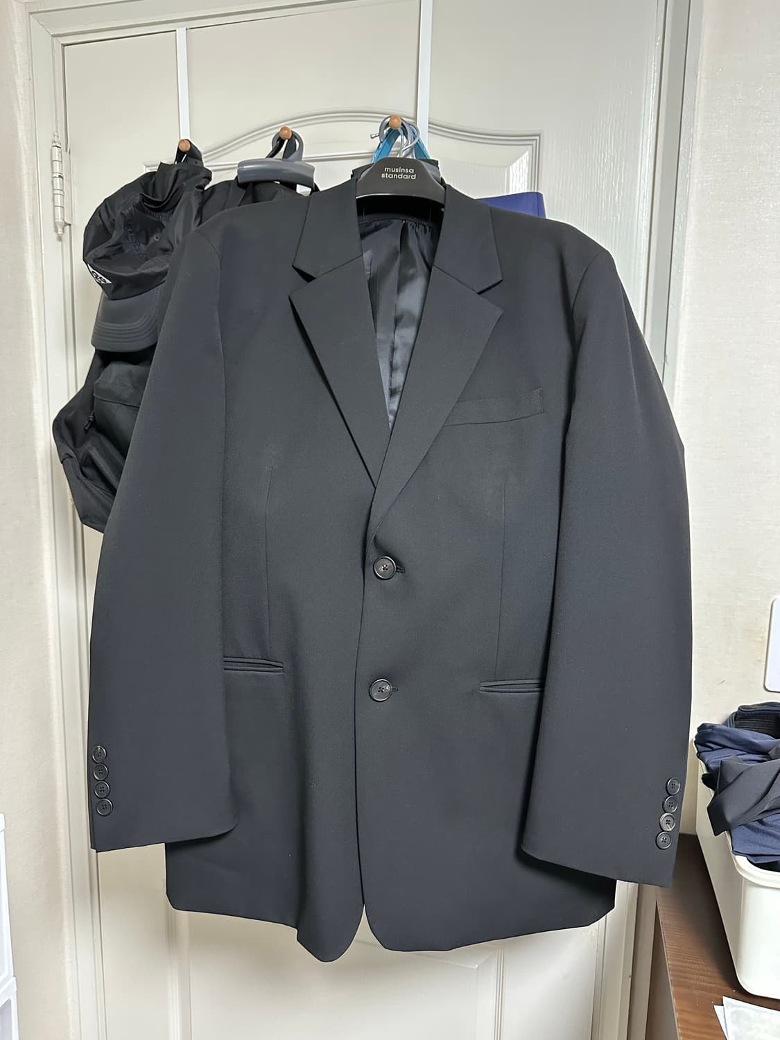 무탠다드 대디 숄더 오버사이즈 블레이저 블랙 XL 사이즈 정리해요~~ 상품이미지1