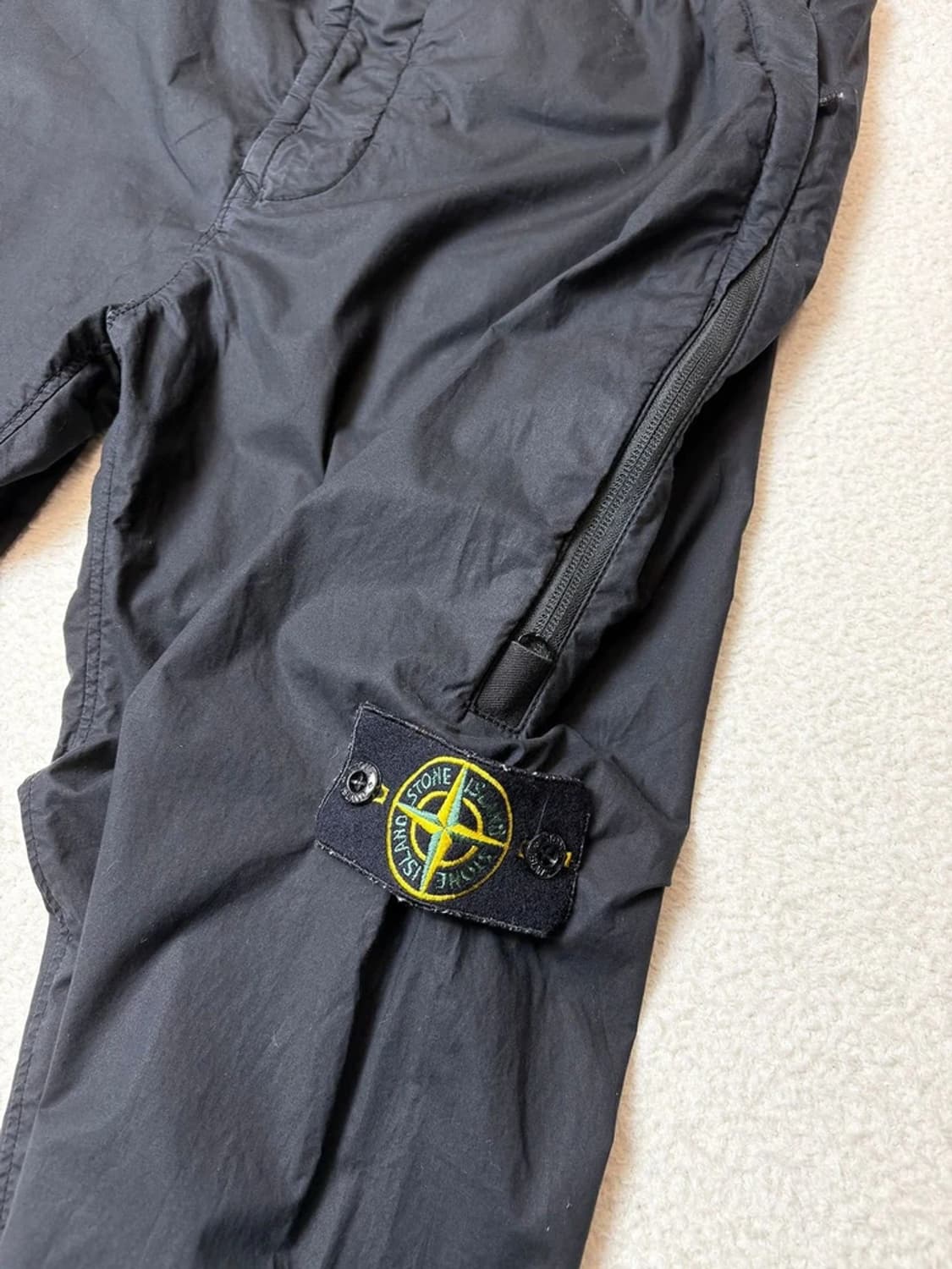 스톤아일랜드 스트레이트 시그니처 패치드 팬츠 PN6616 상품이미지5