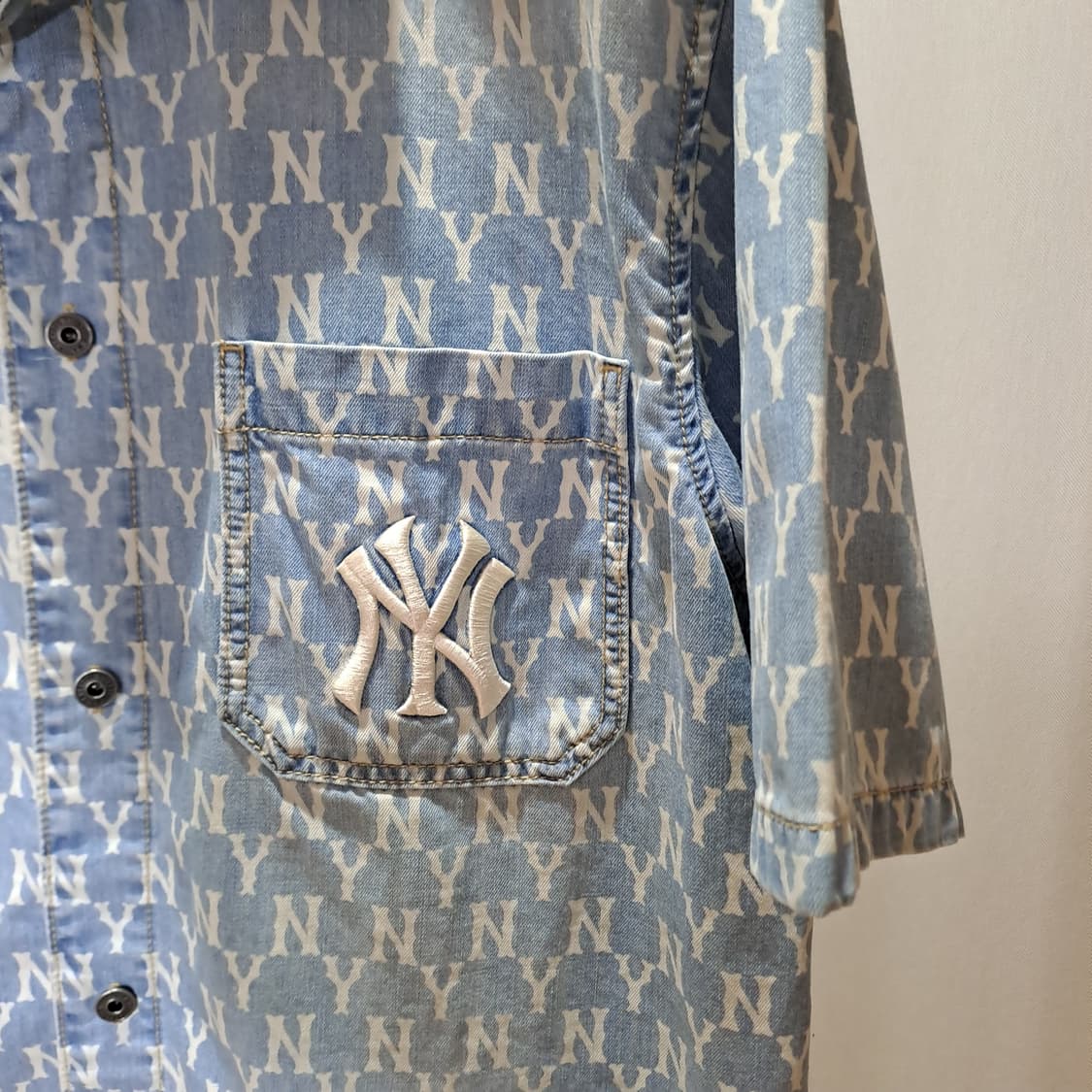 (택포) MLB 모노그램 반팔 데님셔츠 XL B319 상품이미지4