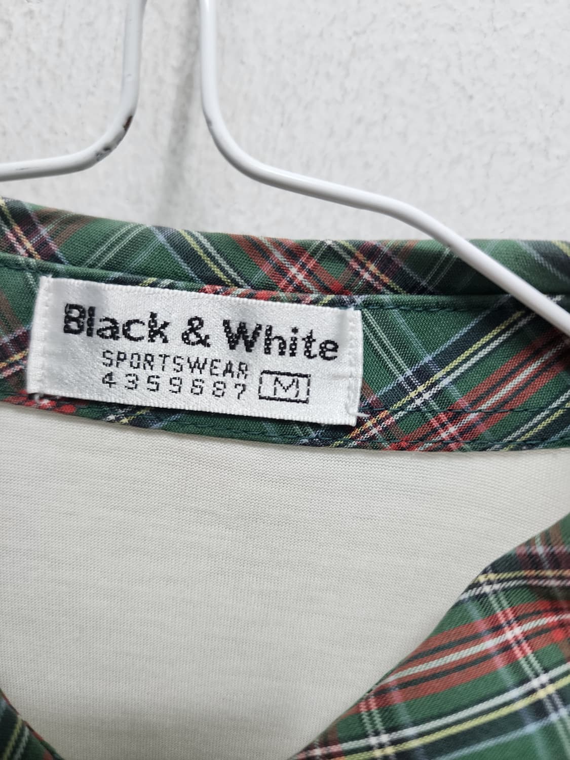 블랙엔화이트 카라티 상품이미지3