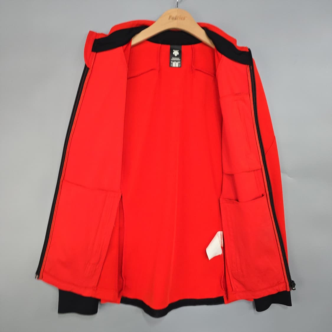 데상트(Descente) 소프트쉘 기능성 자켓 100 상품이미지6