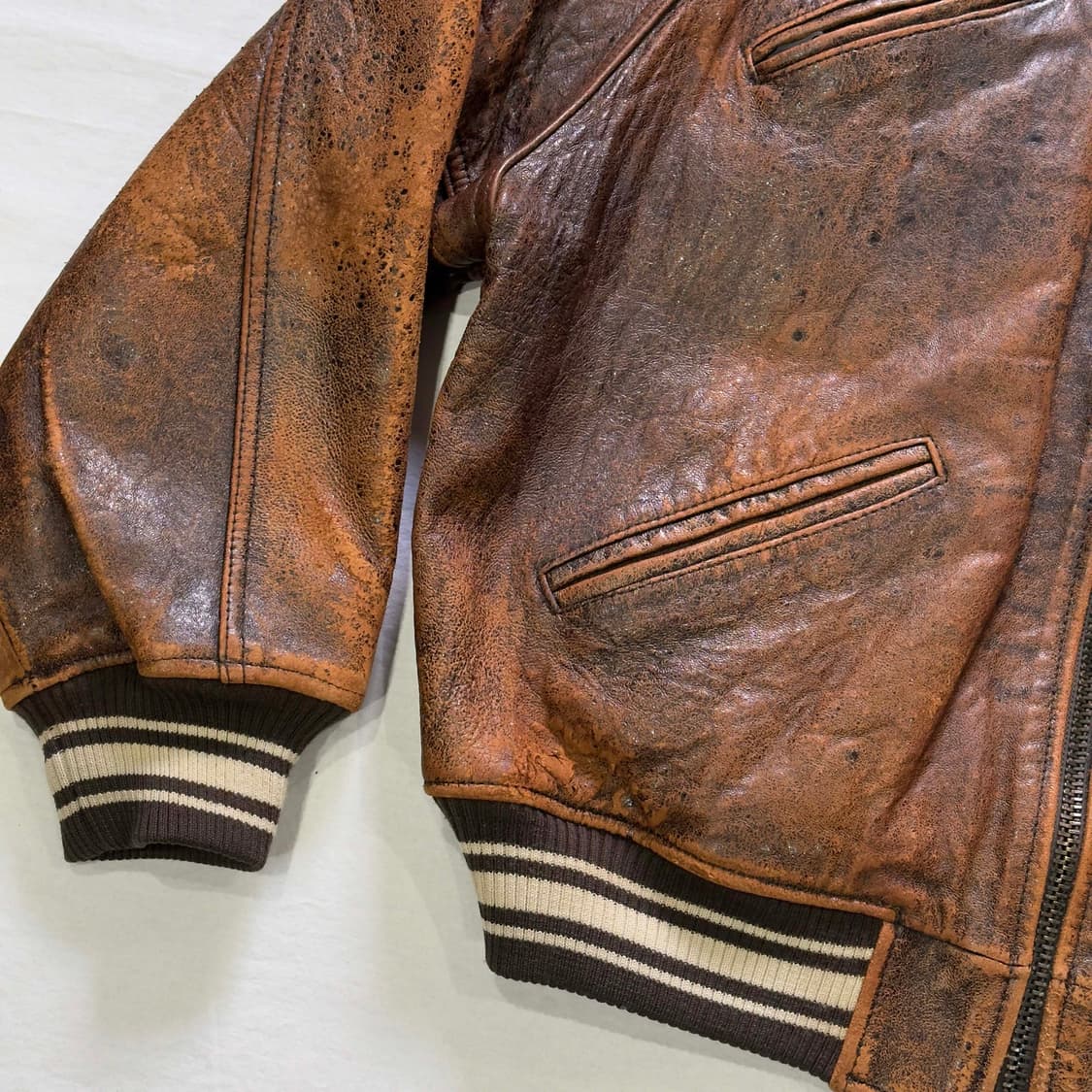 아비렉스 아이콘 레더 바시티 자켓 상품이미지4