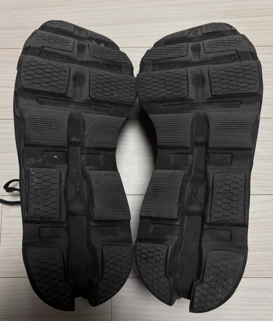 파프 온 클라우드몬스터 2 블랙 마그넷 상품이미지4