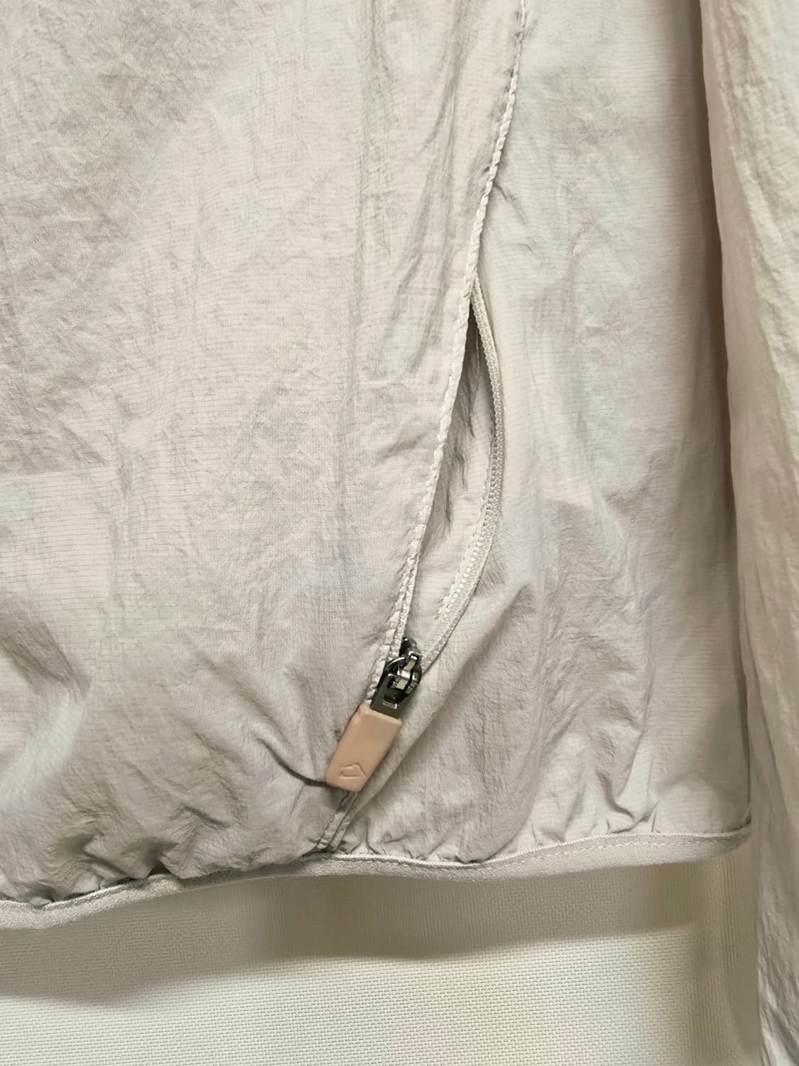 나이키 경량 바람막이 러닝 자켓 베이지85 상품이미지3