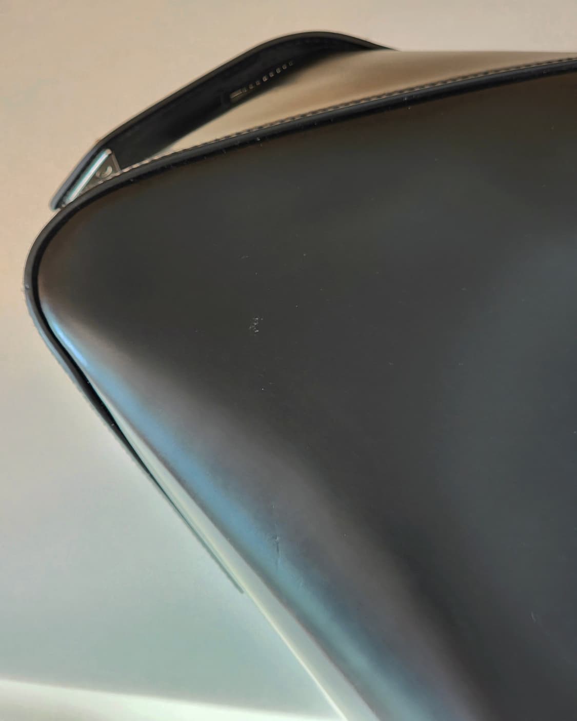 프라다 브러쉬드 레더 슈퍼노바 핸드백 상품이미지8