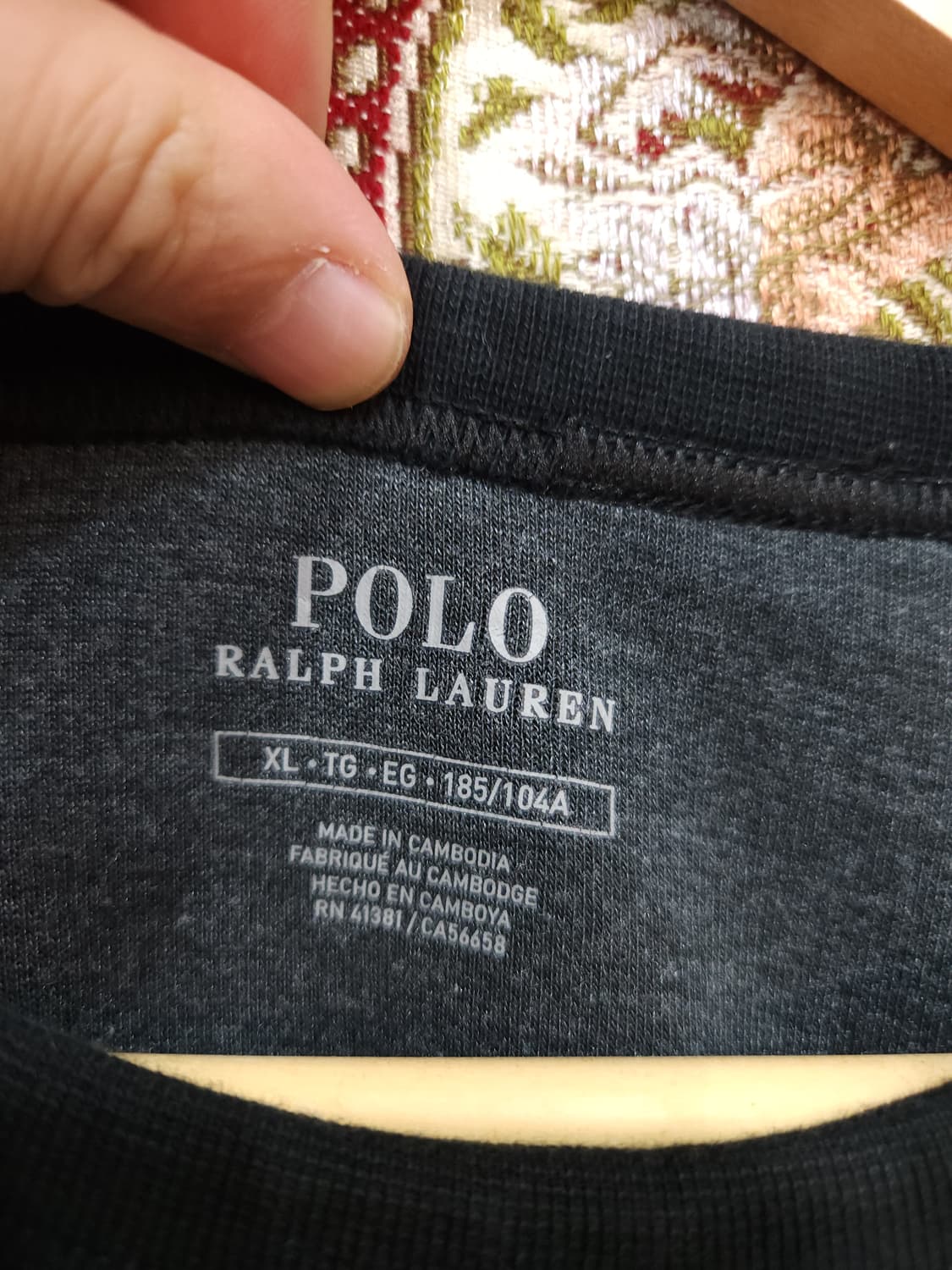 폴로 랄프로렌 블랙 맨투맨

 상품이미지3