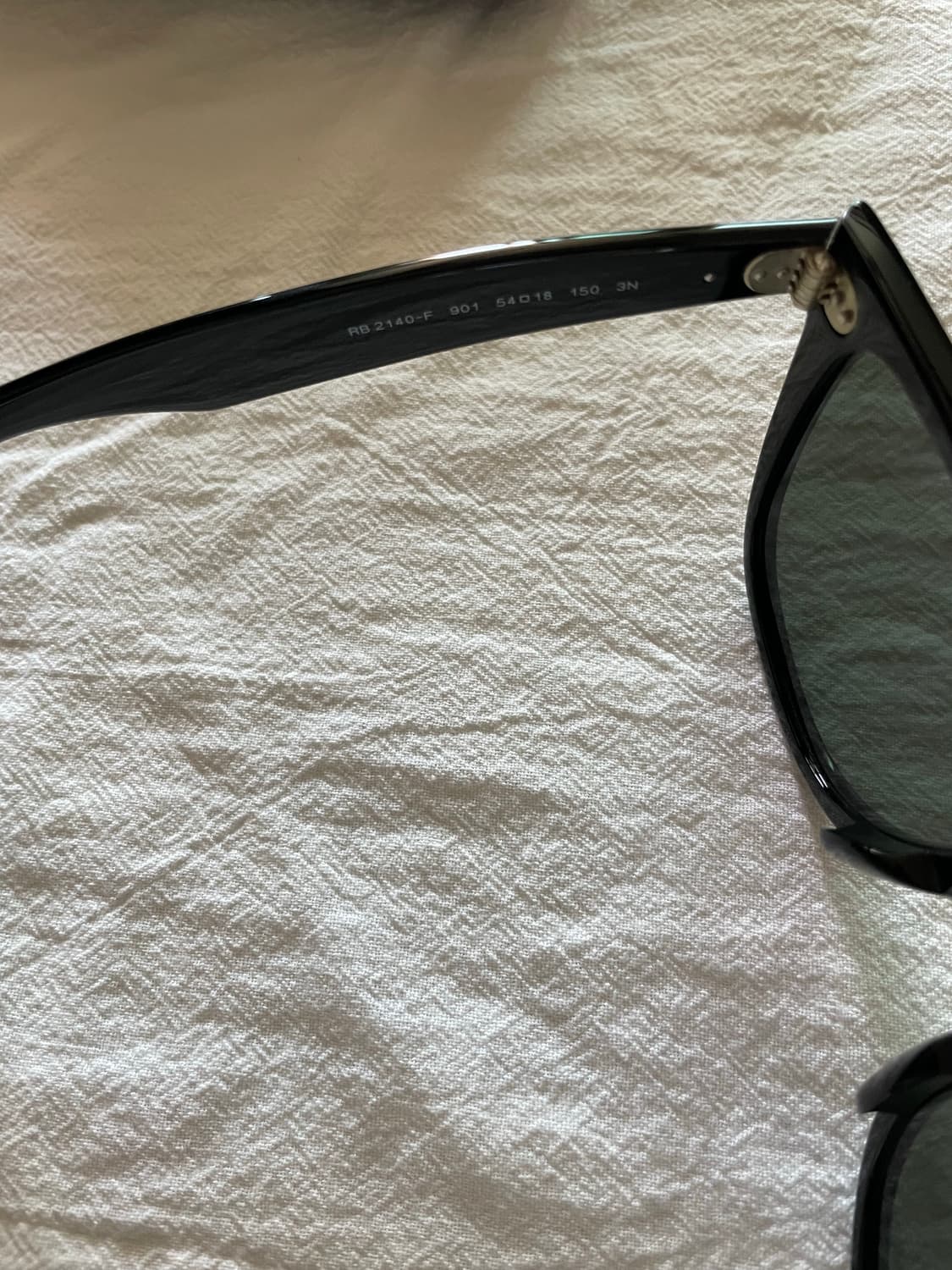 Ray-Ban Wayfarer RB2140F 상품이미지2
