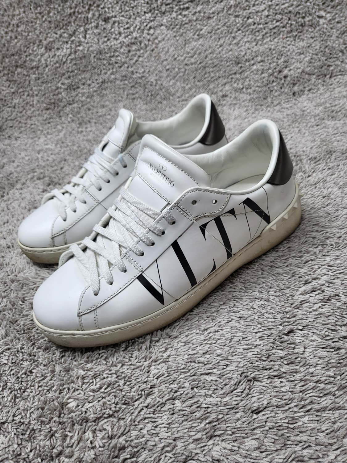 발렌티노 가라바니 VLTN 오픈 스니커즈 265 상품이미지4