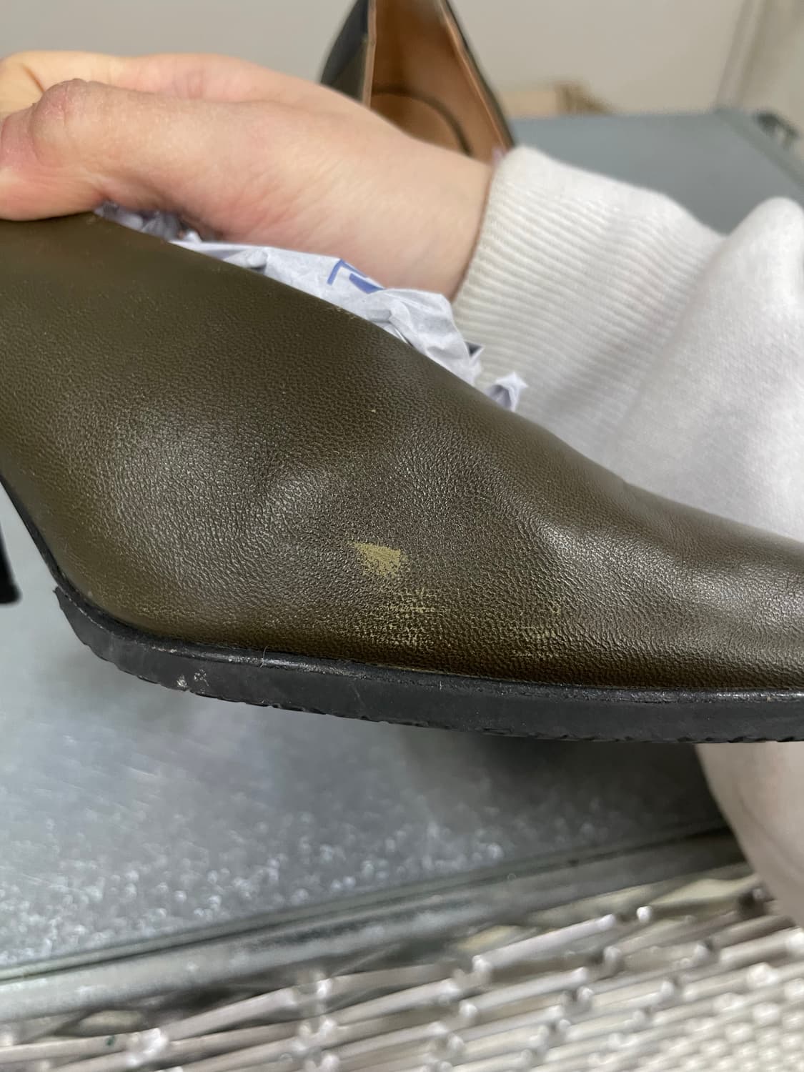 보테가 베네타 투톤 펌프스 올리브 블랙 35.5 상품이미지9