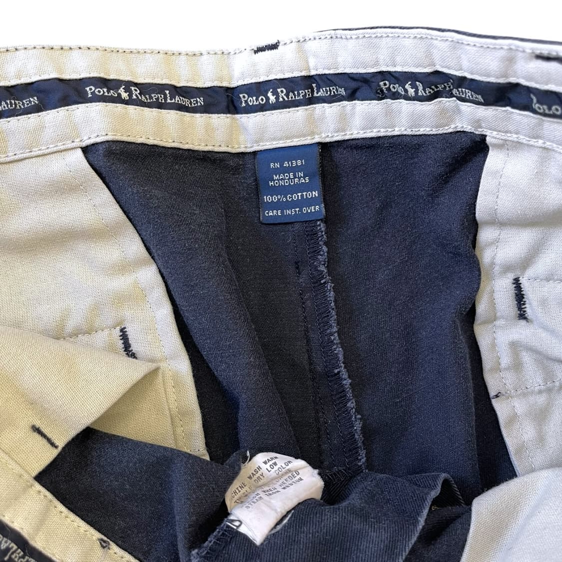 폴로 랄프로렌 네이비 투턱 치노 팬츠 상품이미지6