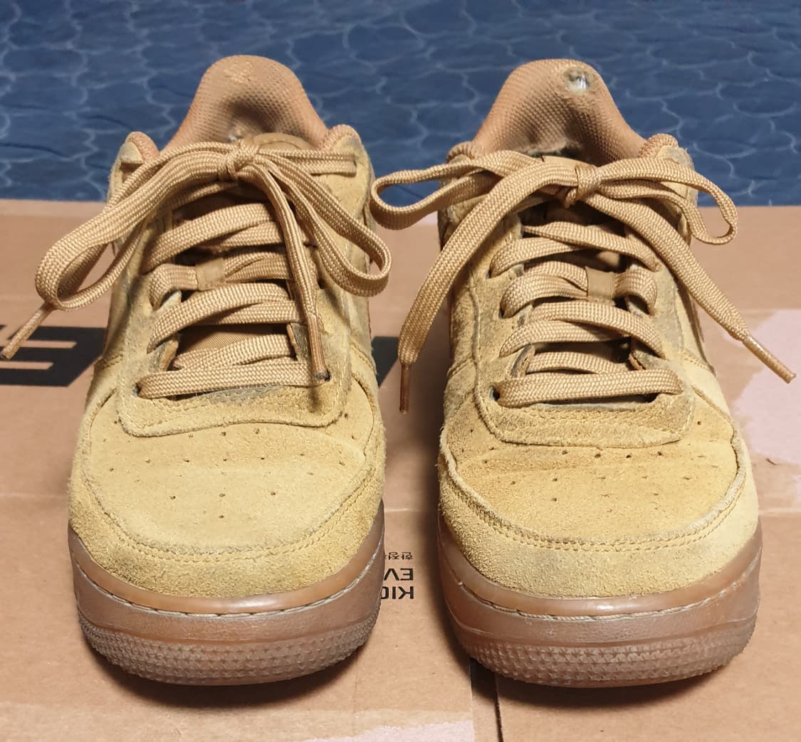 나이키 에어포스1 로우 LV8 3위트 된장 (250) 상품이미지1