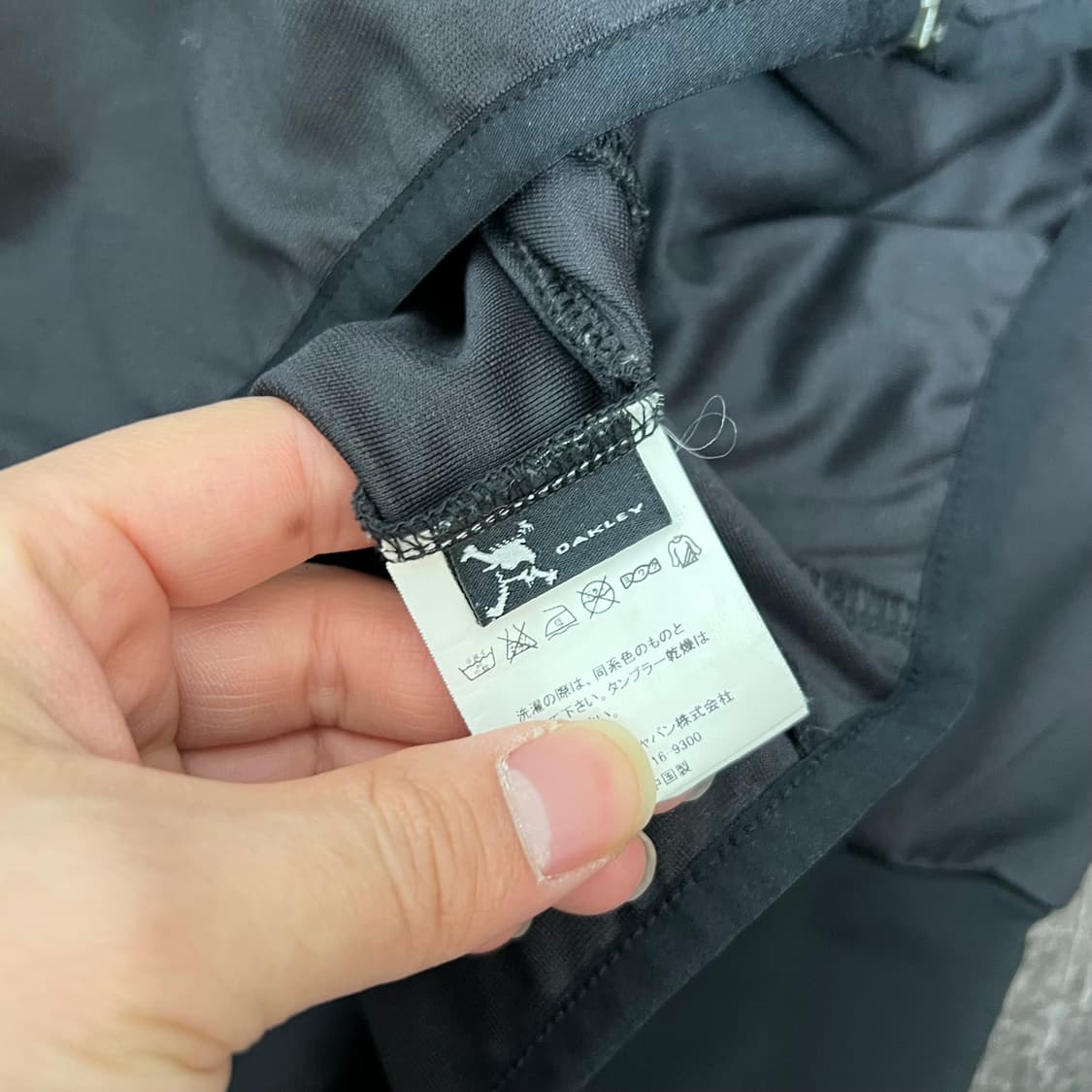 오클리 사이드 크랙 트랙 후드 집업 블랙 상품이미지5