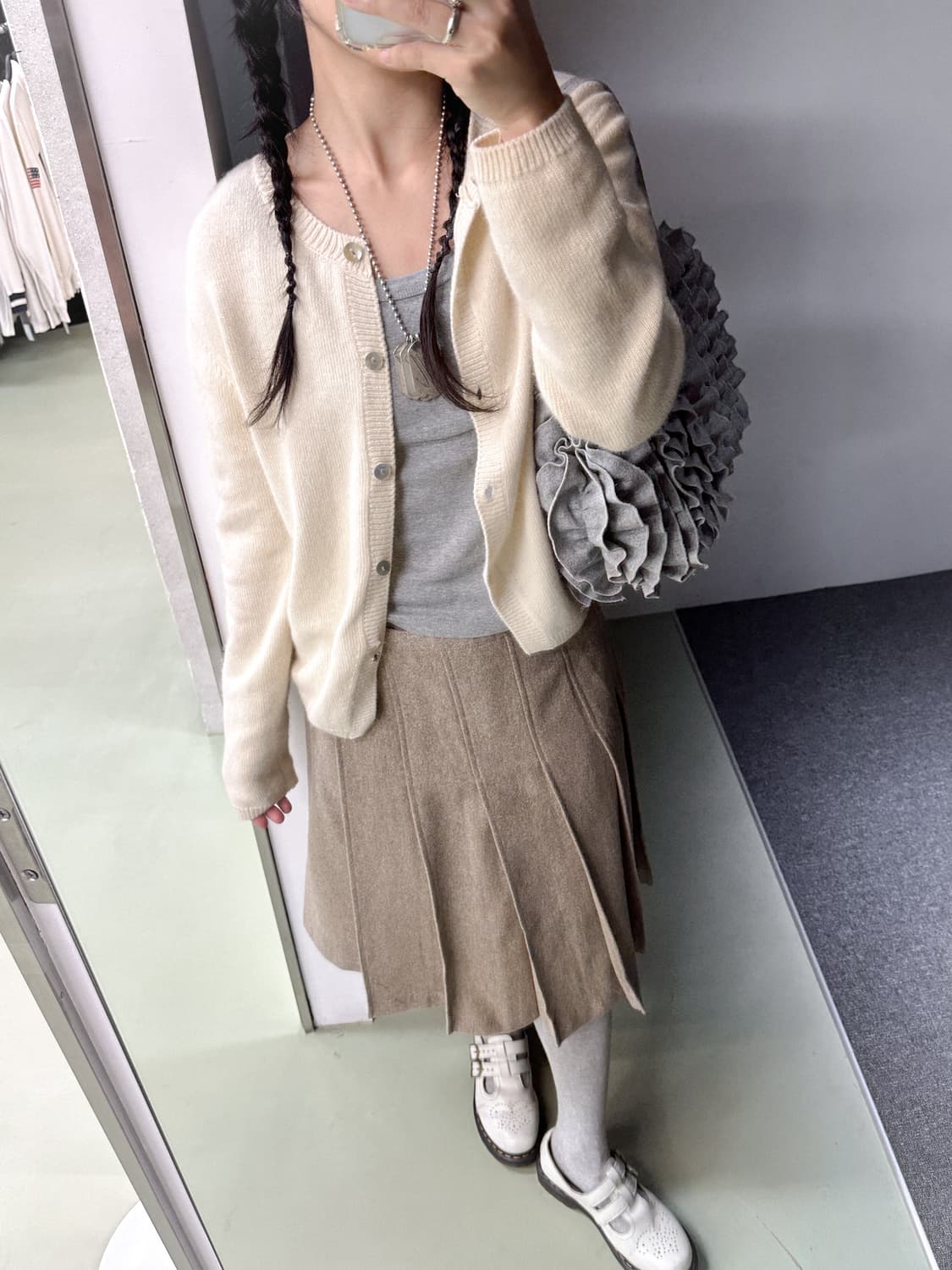 cream soft wool cardigan 상품이미지4