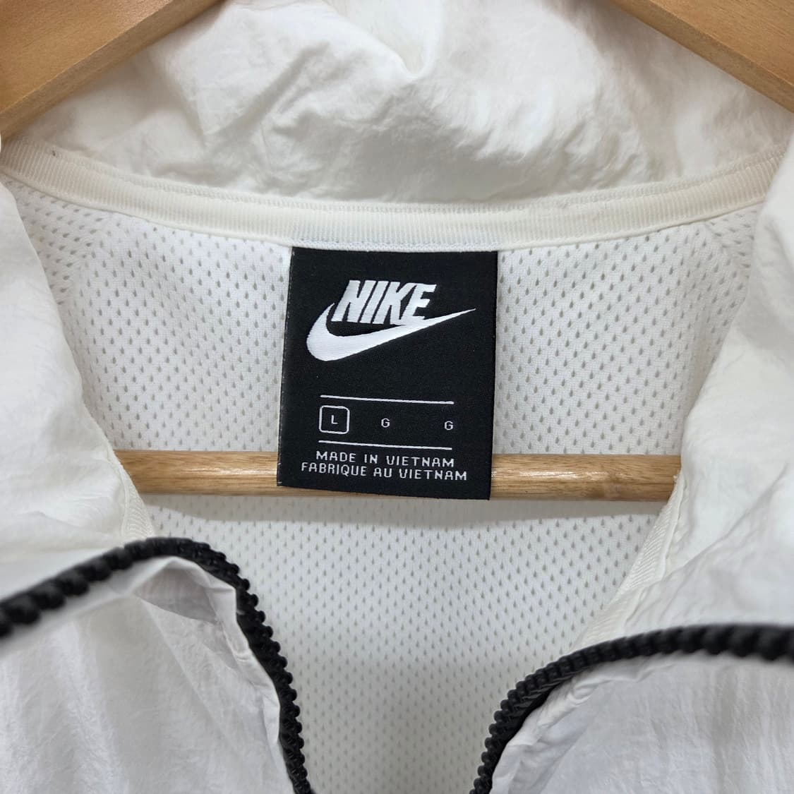 나이키 빅스우시 바람막이 화이트 블랙 여L 상품이미지4