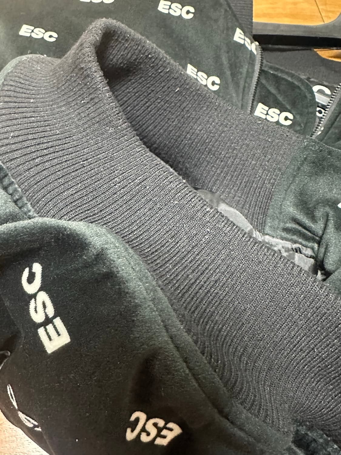 ESC studio 벨벳 크롭 봄버점퍼 상품이미지8