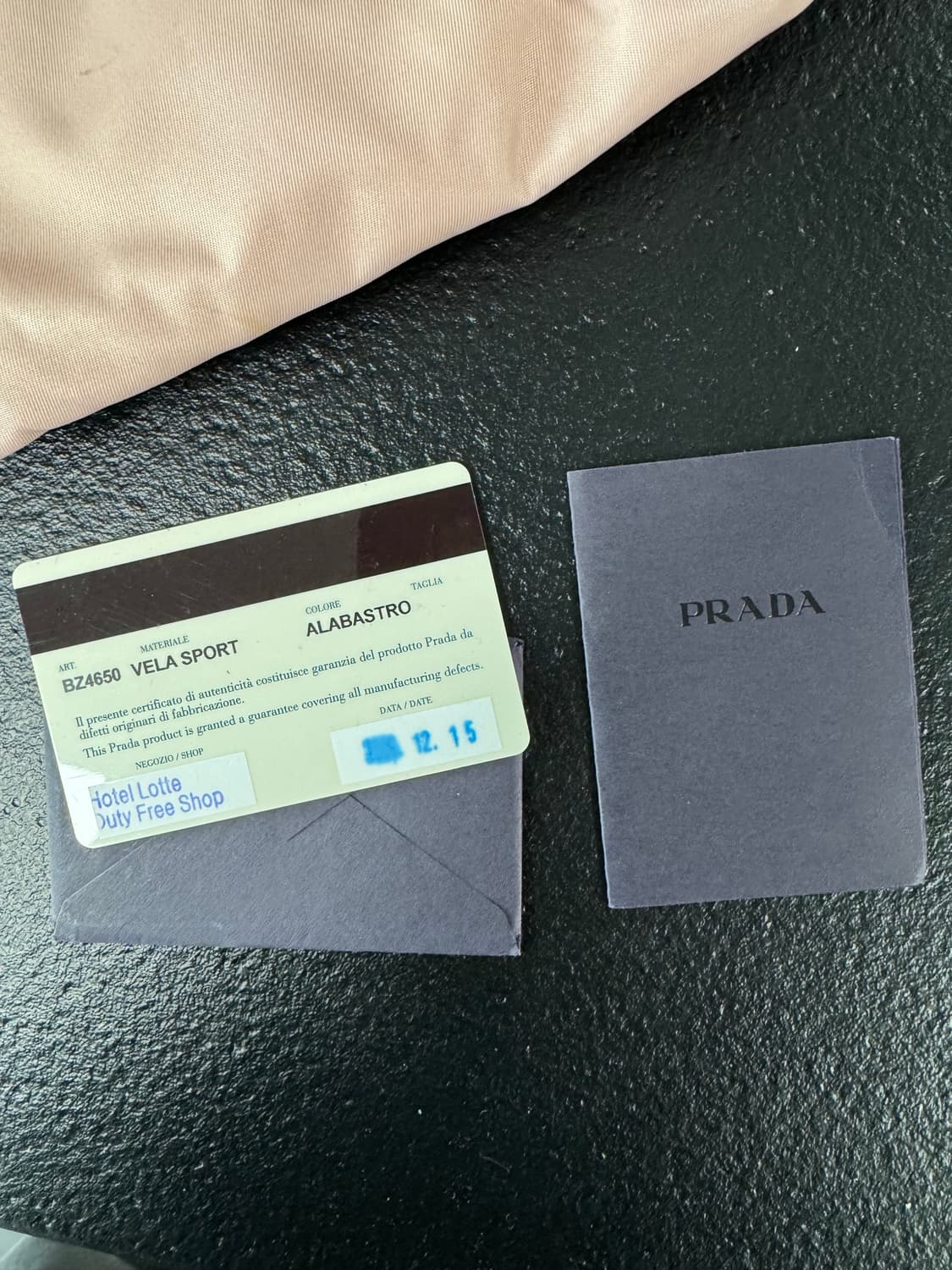 프라다 테수토 나일론 가죽 삼각백팩 핑크 상품이미지8