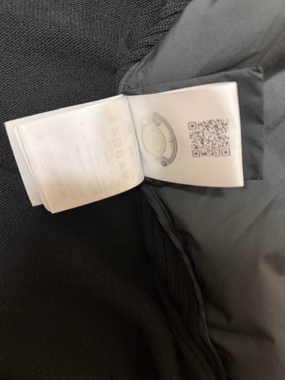 몽클레어 니트패딩 XXL 정품 QR인증 25년식 77 상품이미지3