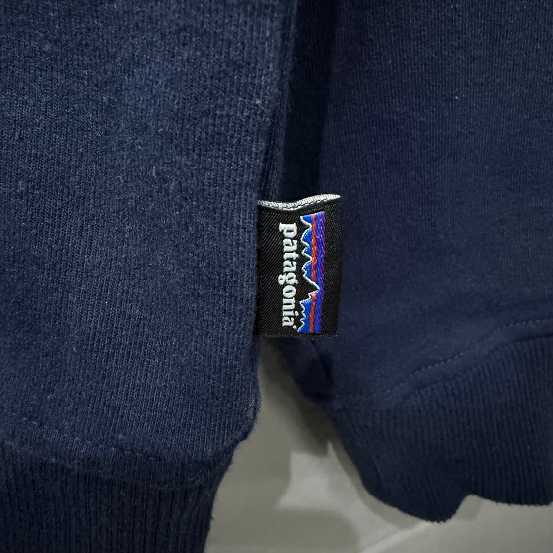 파타고니아 후드티 네이비 상품이미지4