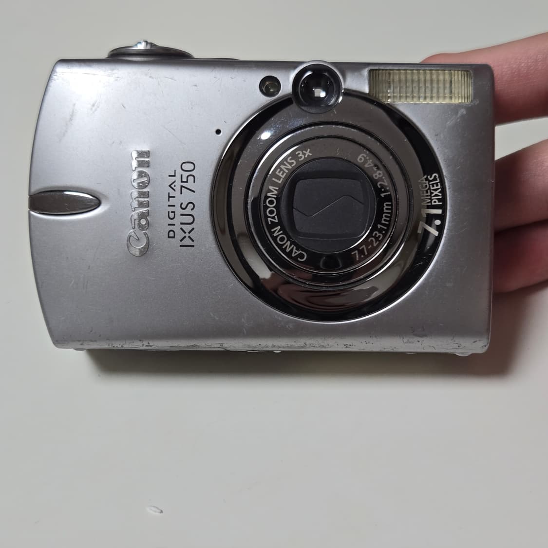캐논 익서스 750 디지털 카메라 상품이미지1