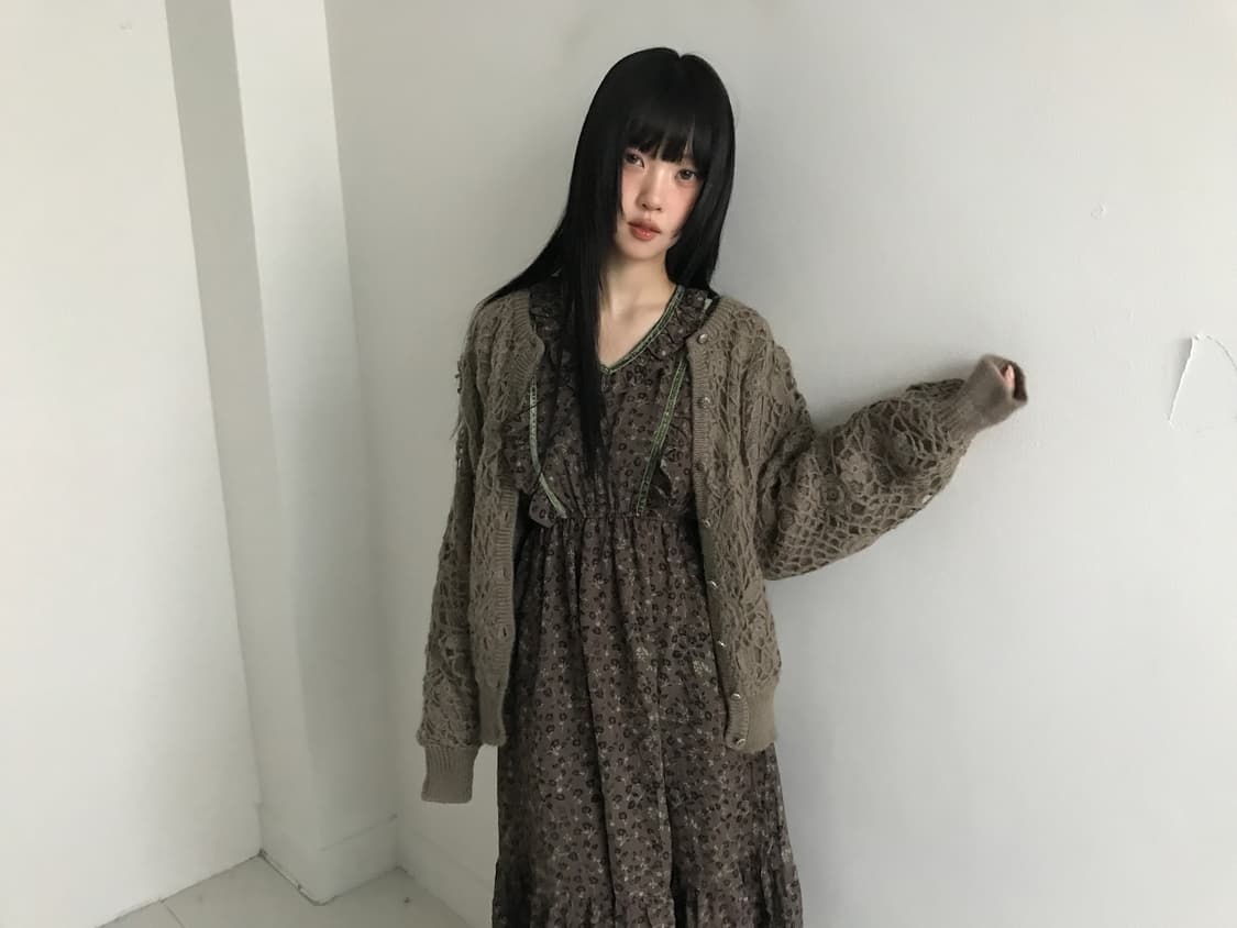 Baroque Ruffle V Neck Dress 상품이미지10